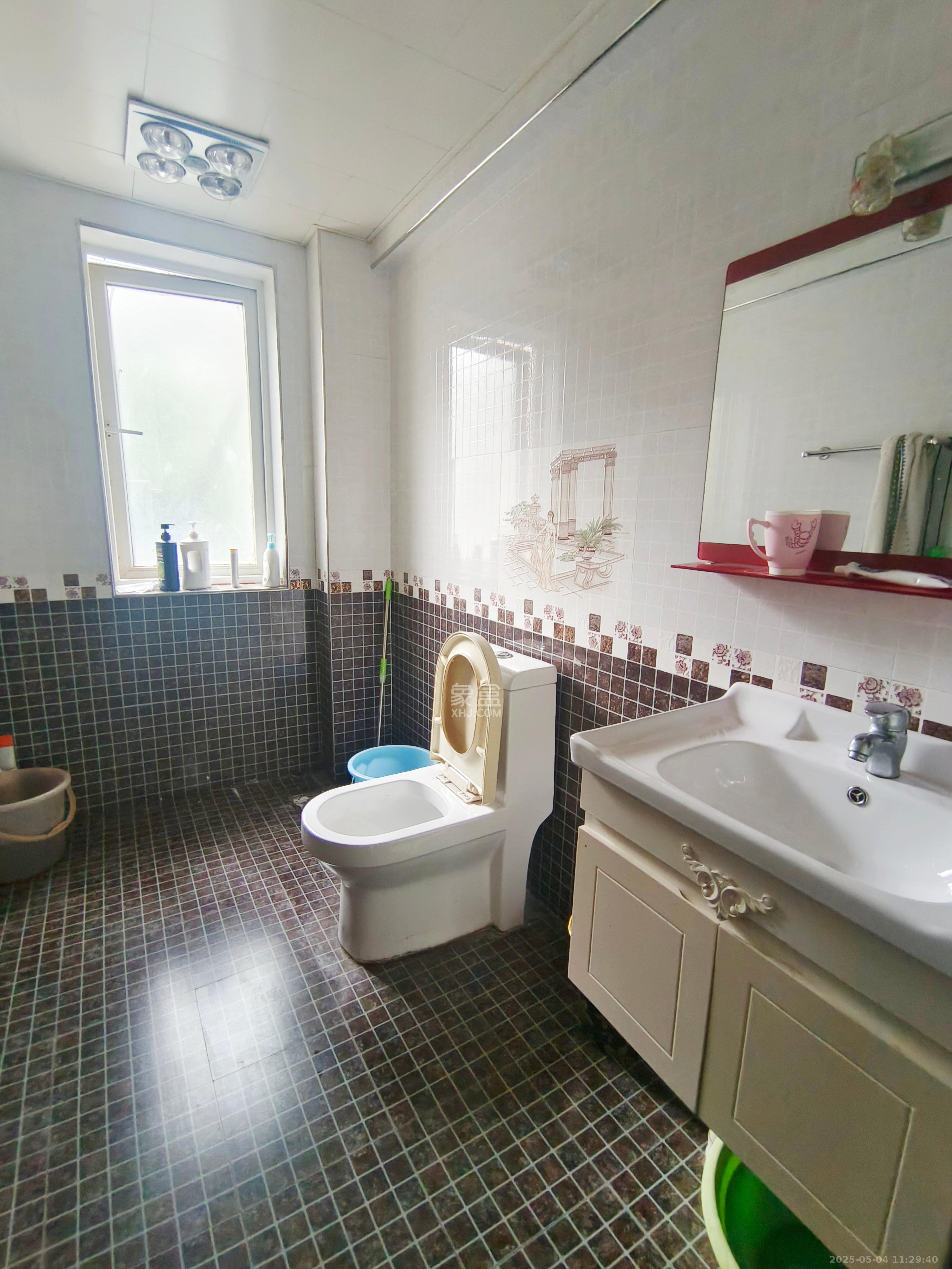 山语城一期 2室2厅2卫 2000.0元/月 山语城一期 2室2厅2卫 2000.0元/月室内图