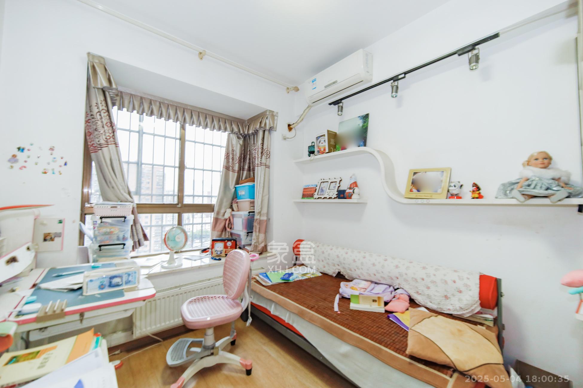 湘翰御舍 3室2厅2卫 93.0万 湘翰御舍 3室2厅2卫 93.0万卧室