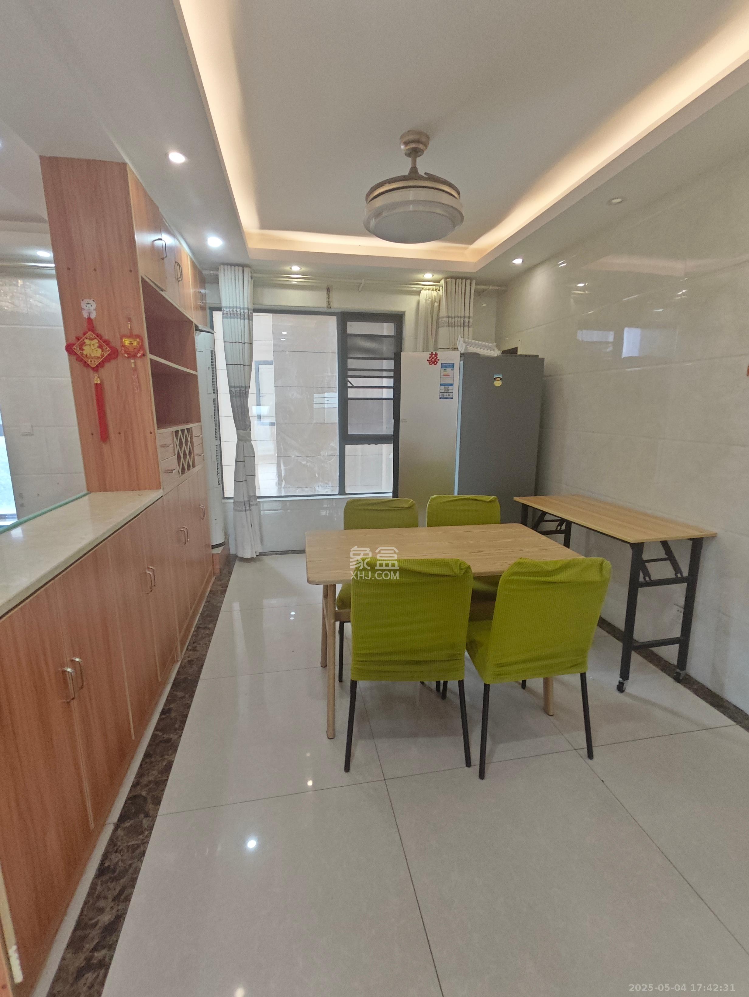 嘉宇盛世华章 4室2厅2卫 3500.0元/月 嘉宇盛世华章 4室2厅2卫 3500.0元/月室内图