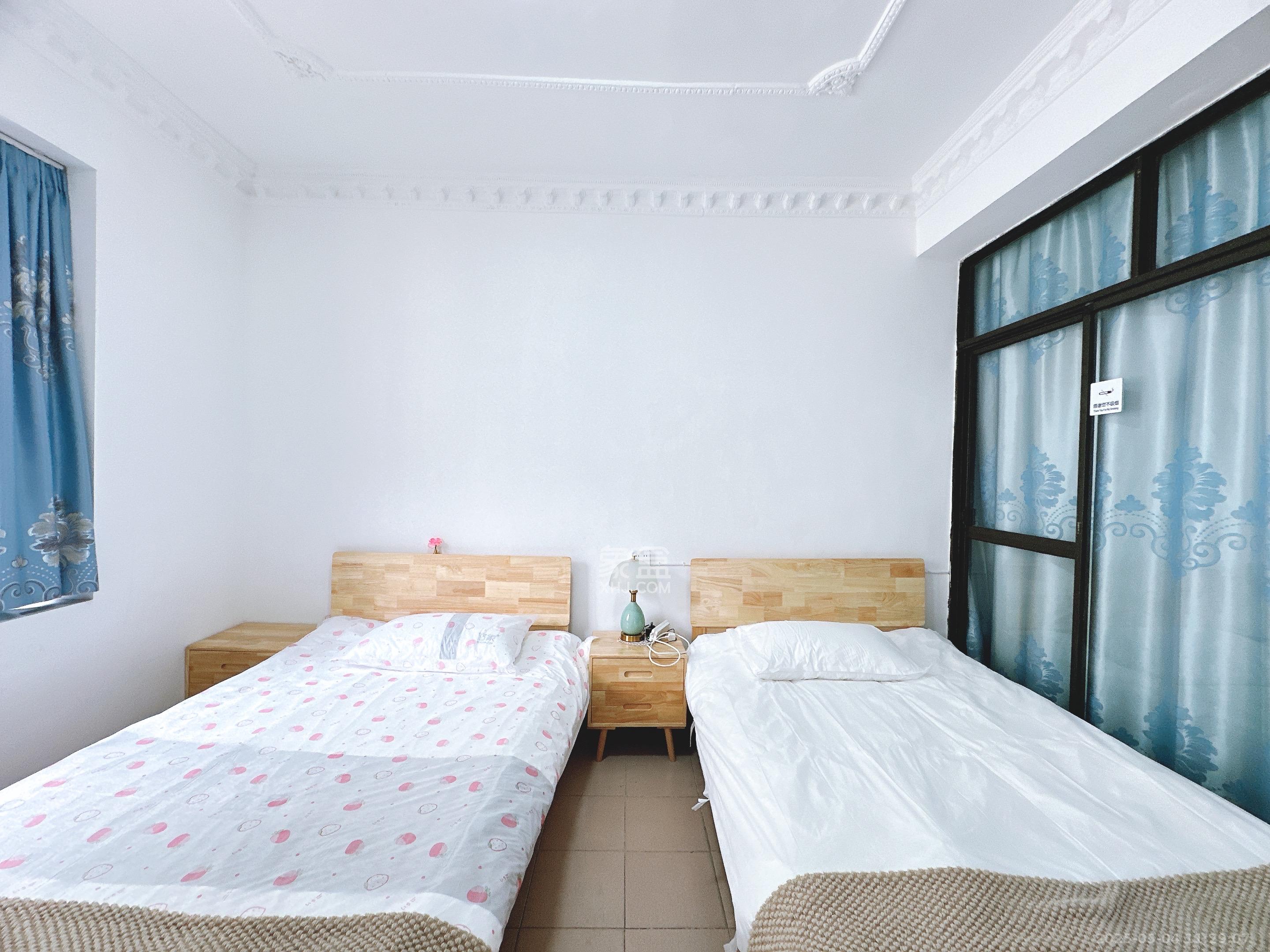 便河边人大宿舍(长沙市人大常委会家属区) 4室2厅1卫 4000.0元/月 便河边人大宿舍(长沙市人大常委会家属区) 4室2厅1卫 4000.0元/月室内图