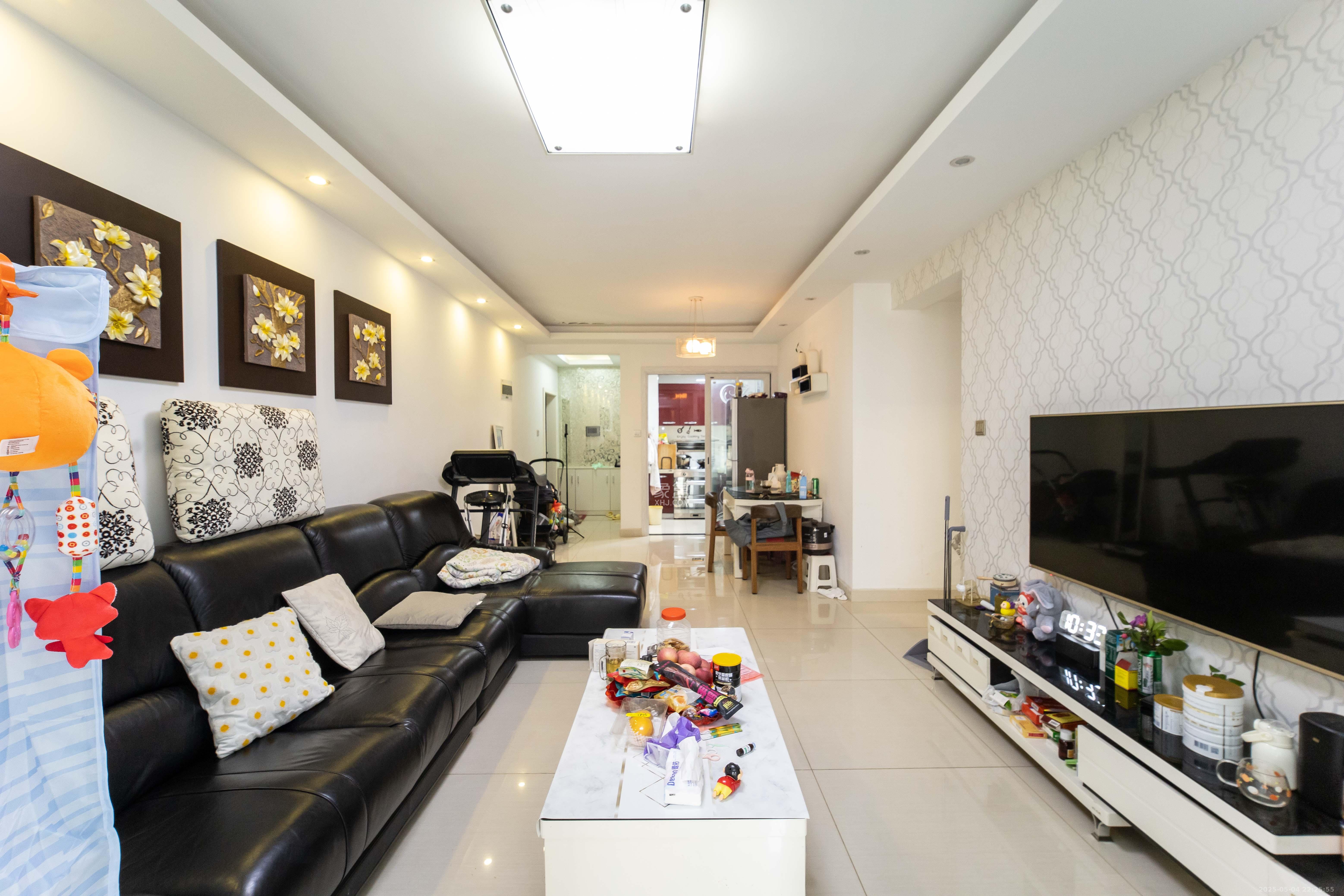 长房白沙湾 2室2厅1卫 98.0万 长房白沙湾 2室2厅1卫 98.0万客厅