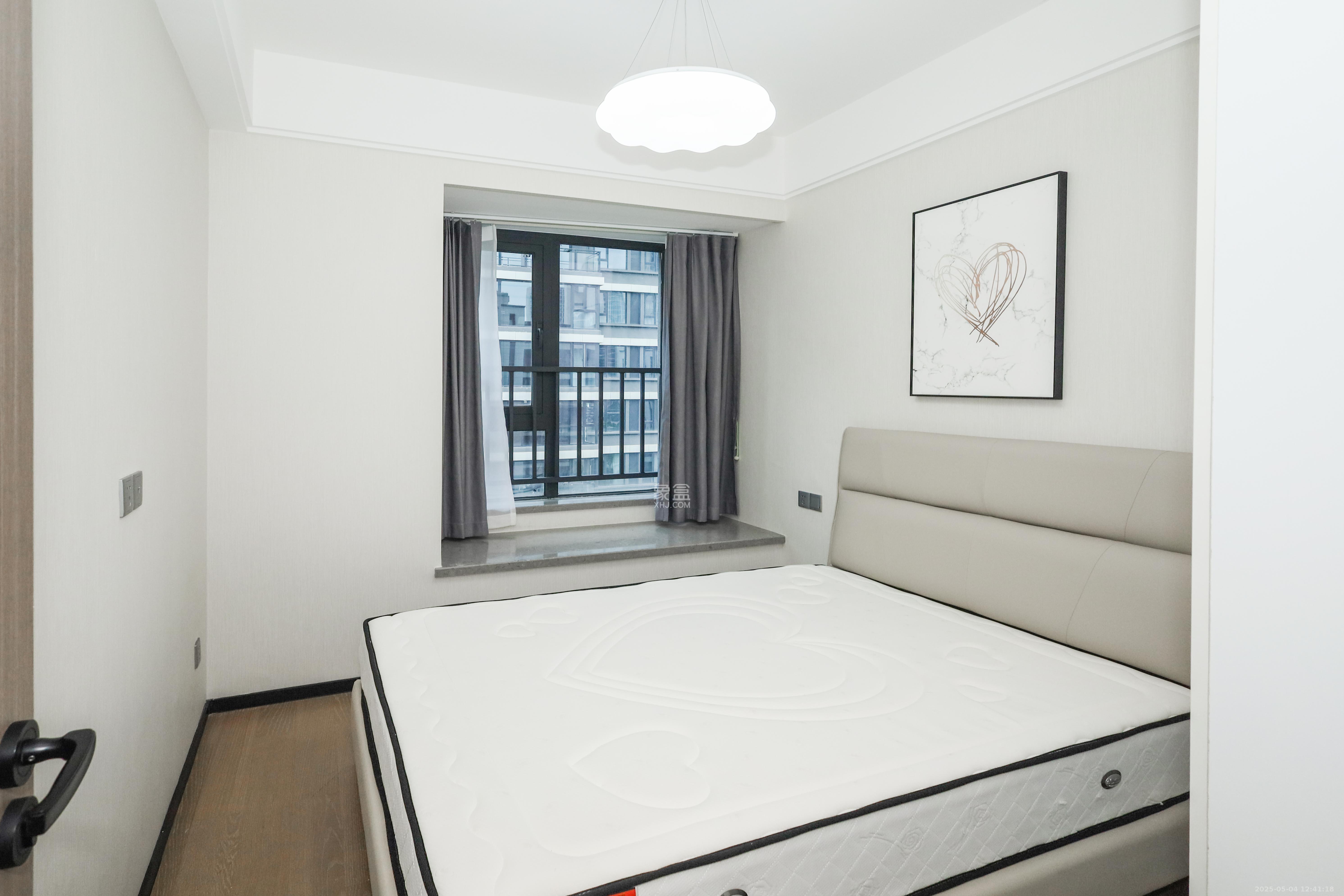 中海麓山境北区 3室2厅2卫 149.96万 中海麓山境北区 3室2厅2卫 149.96万卧室