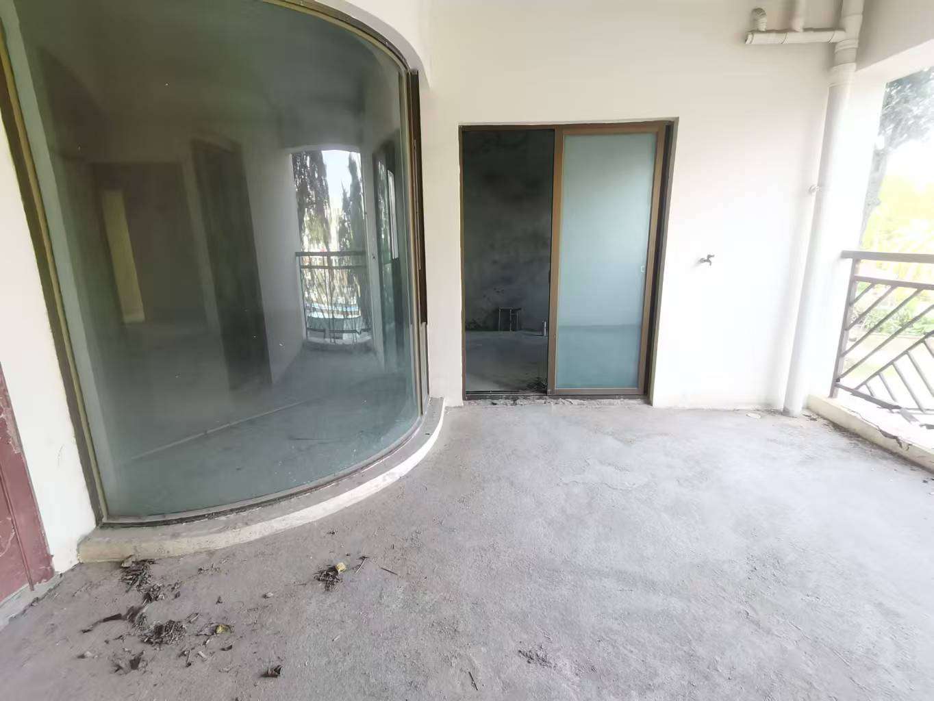 紫园A区  4室2厅2卫   358.00万室内图