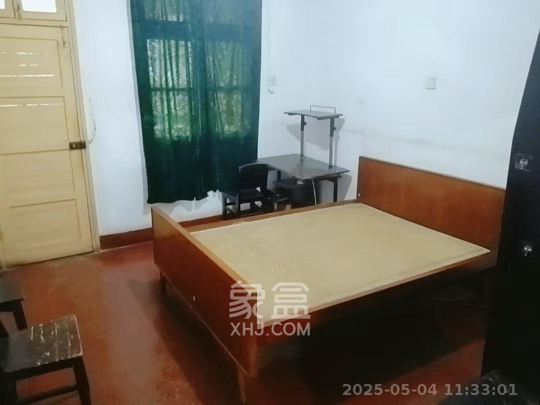 长坡社区 3室1厅1卫 2000.0元/月 长坡社区 3室1厅1卫 2000.0元/月室内图