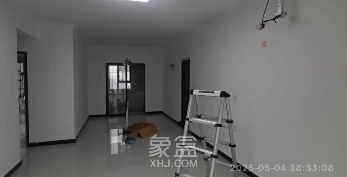 伊景园滨河苑 3室2厅2卫 2900.0元/月 伊景园滨河苑 3室2厅2卫 2900.0元/月室内图