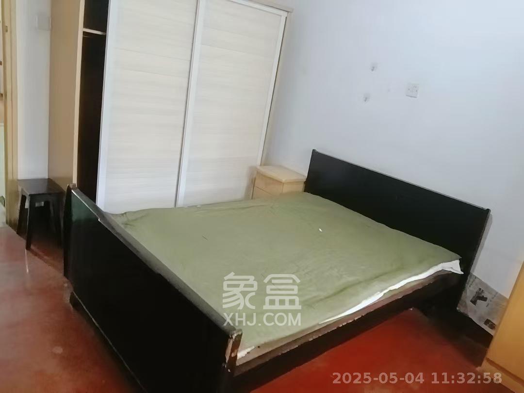 长坡社区 3室1厅1卫 2000.0元/月 长坡社区 3室1厅1卫 2000.0元/月室内图