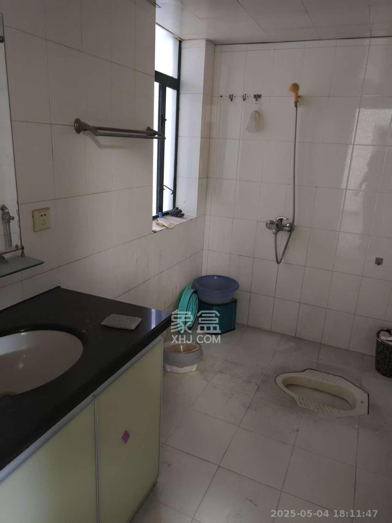 王府花园 3室2厅2卫 3200.0元/月 王府花园 3室2厅2卫 3200.0元/月室内图