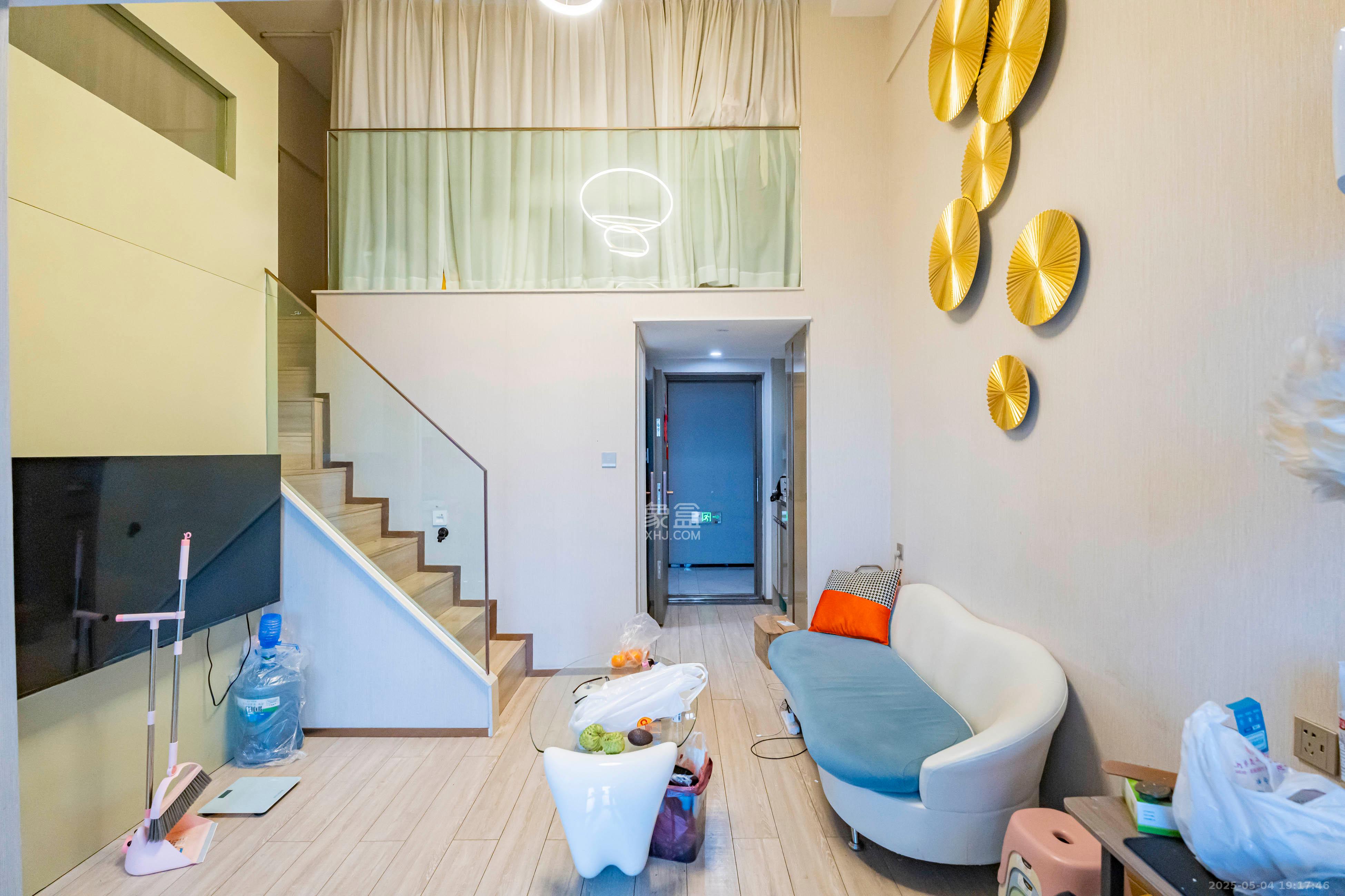 华远华时代 2室1厅1卫 55.0万 华远华时代 2室1厅1卫 55.0万客厅