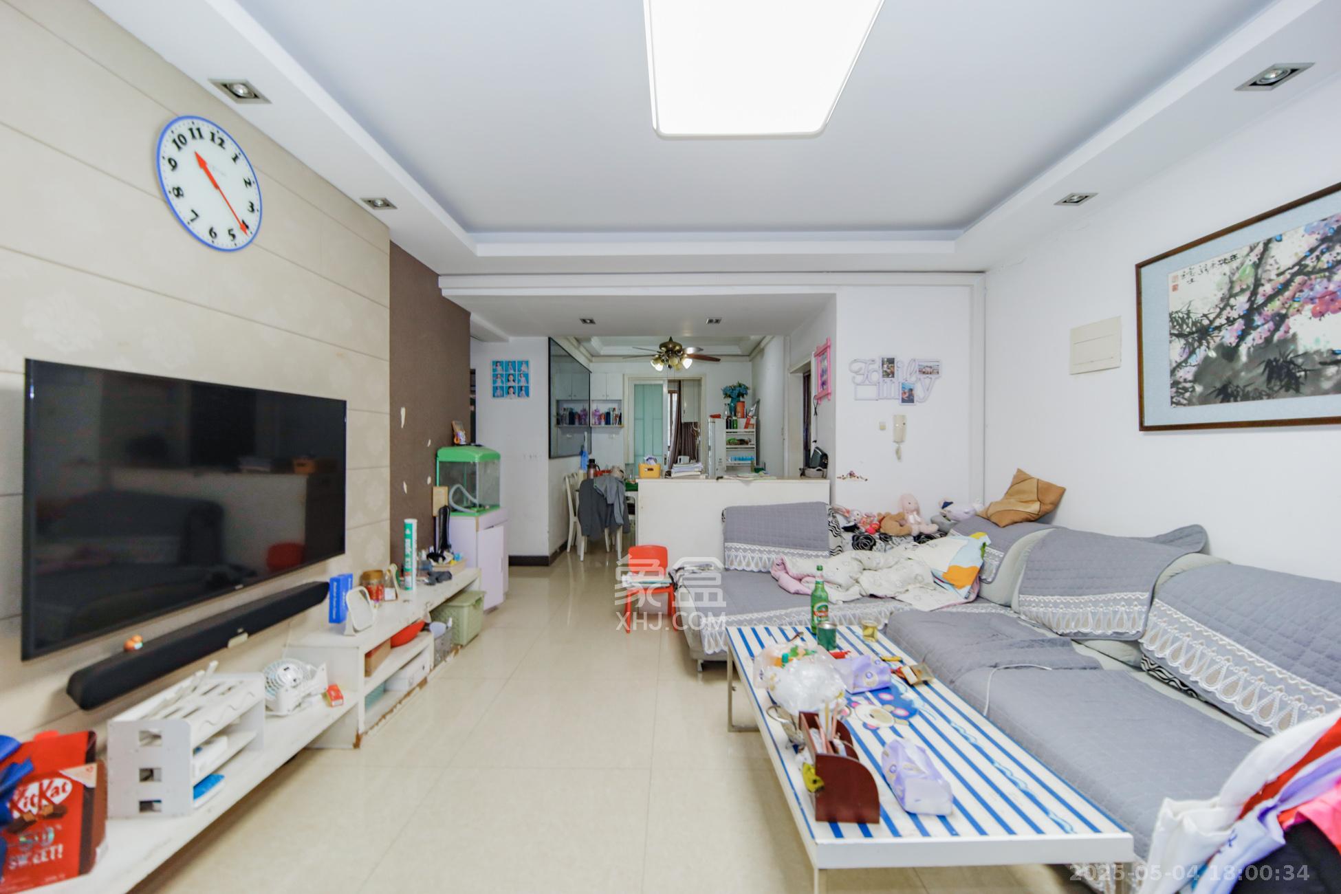 湘翰御舍 3室2厅2卫 93.0万 湘翰御舍 3室2厅2卫 93.0万客厅