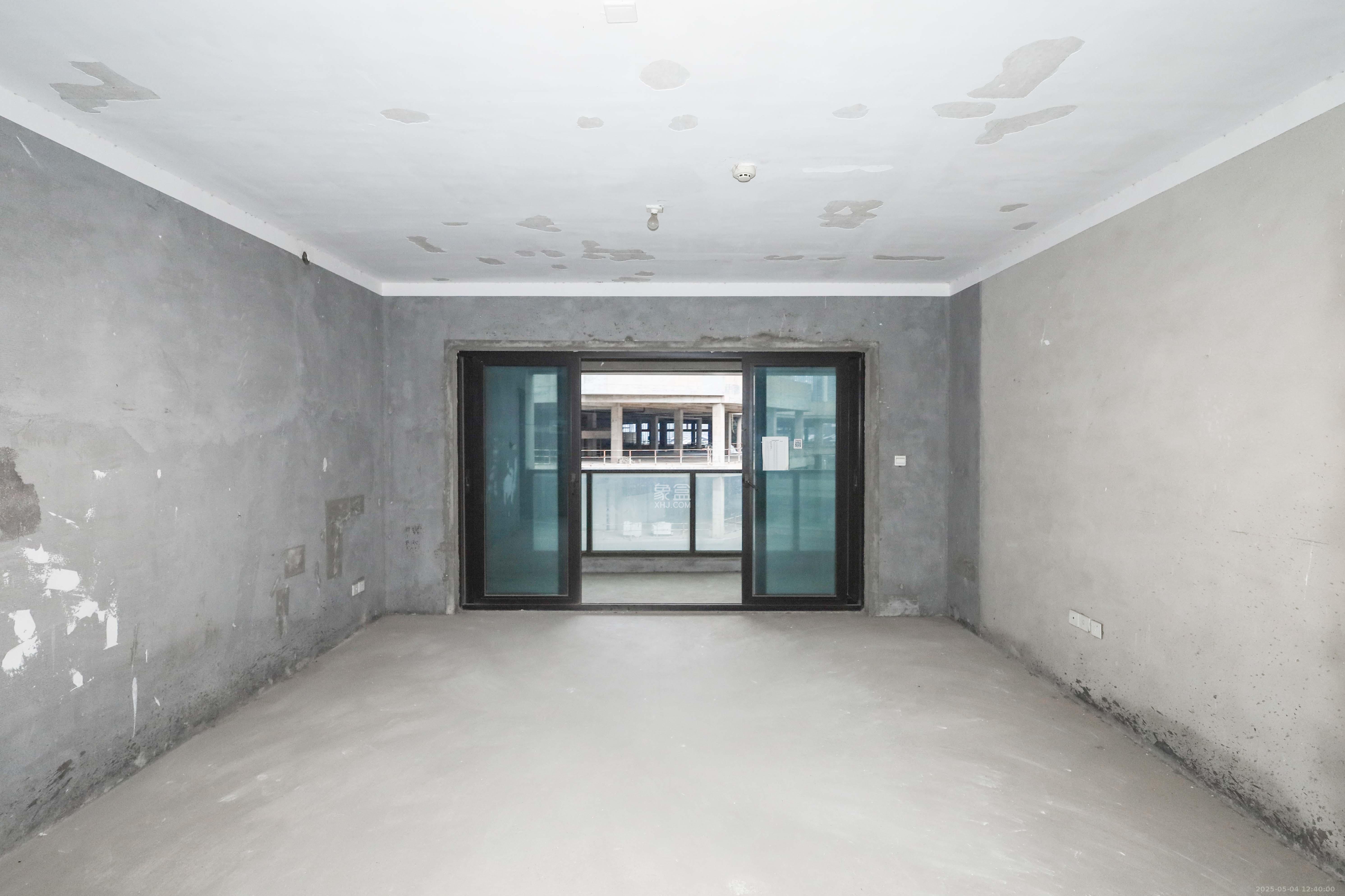 晟通牡丹舸 3室2厅2卫 180.0万 晟通牡丹舸 3室2厅2卫 180.0万客厅