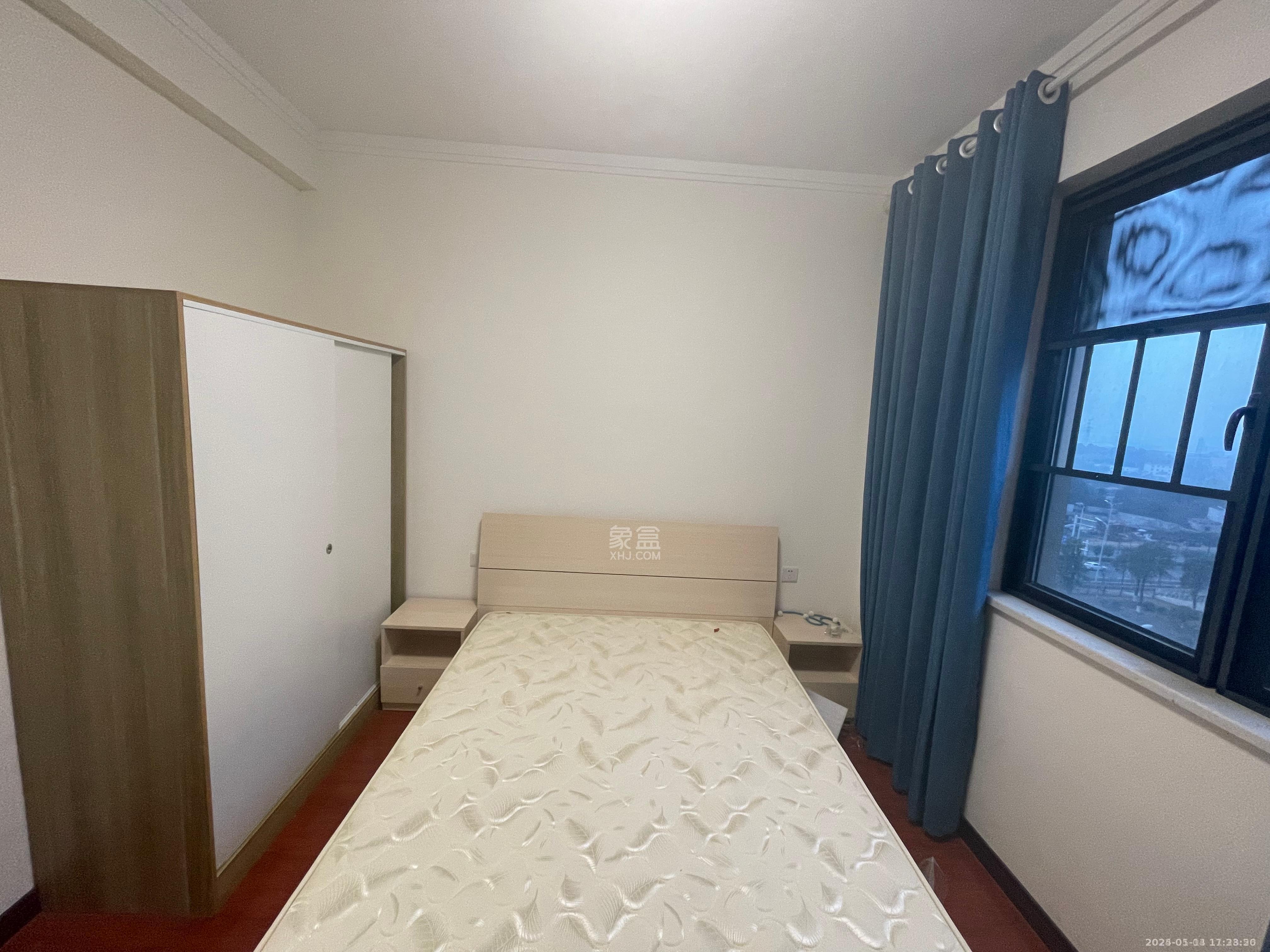 中建玥熙台  4室2厅2卫   1980.00元/月
