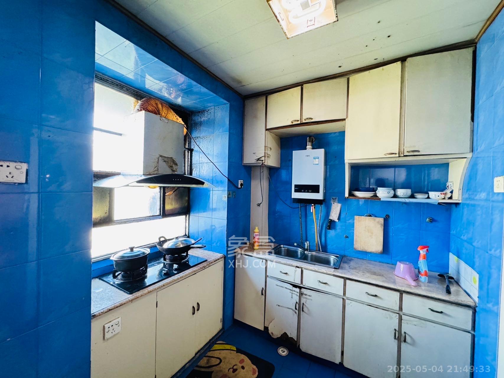 长沙市自来水有限公司金盆岭住宅区(赤岭路4号) 2室1厅1卫 1300.0元/月 长沙市自来水有限公司金盆岭住宅区(赤岭路4号) 2室1厅1卫 1300.0元/月室内图