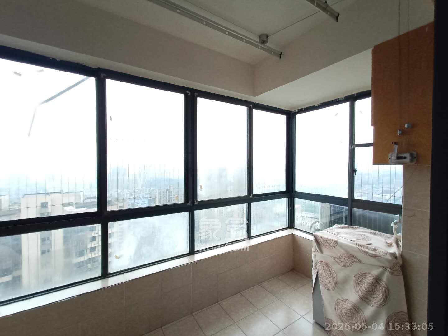 长房时代城 3室2厅1卫 2500.0元/月 长房时代城 3室2厅1卫 2500.0元/月室内图