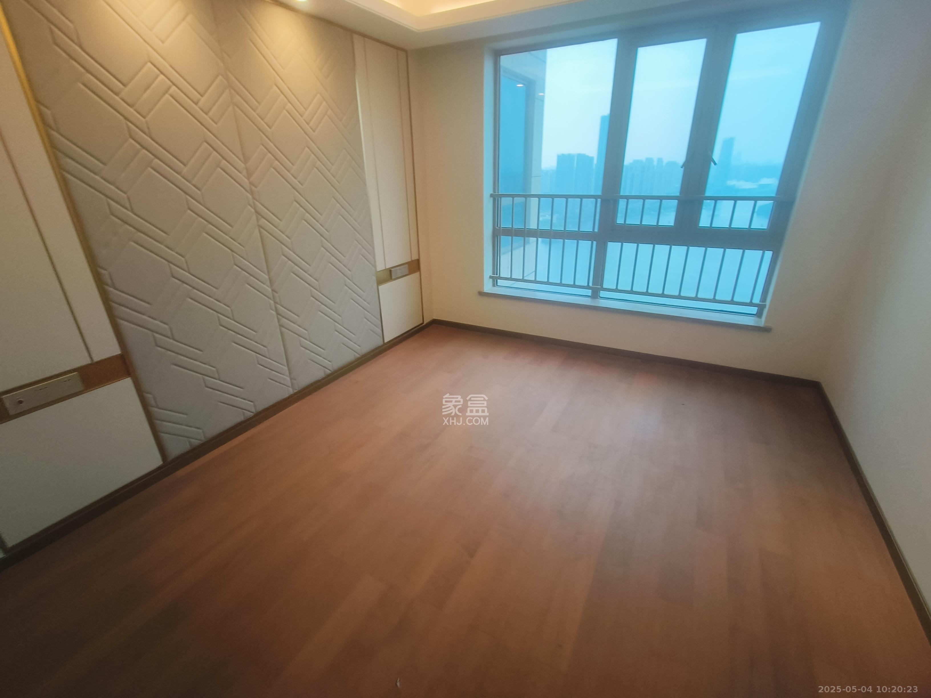 梅溪湖金茂湾 5室2厅3卫 9000.0元/月 梅溪湖金茂湾 5室2厅3卫 9000.0元/月室内图