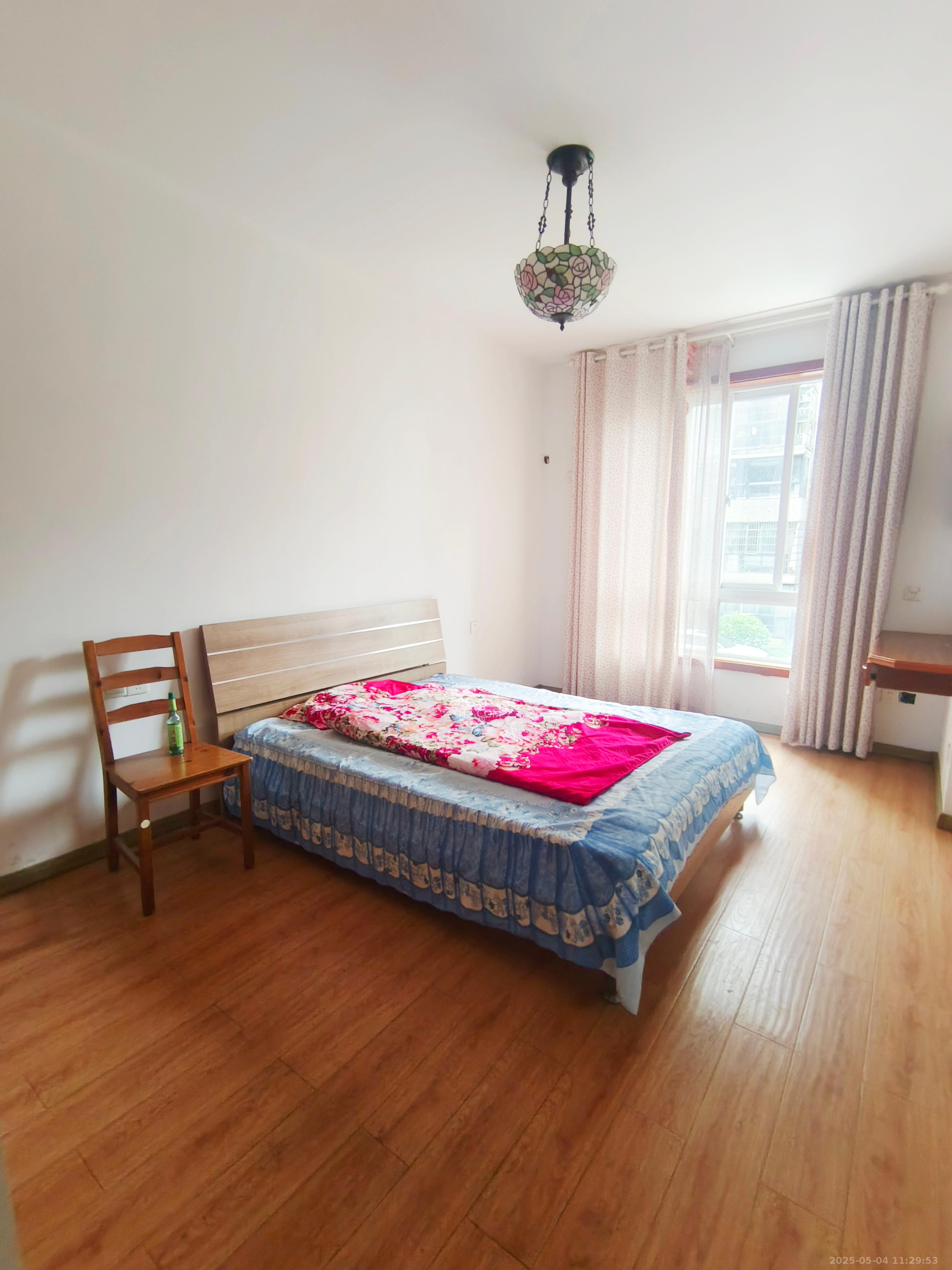 山语城一期 2室2厅2卫 2000.0元/月 山语城一期 2室2厅2卫 2000.0元/月室内图