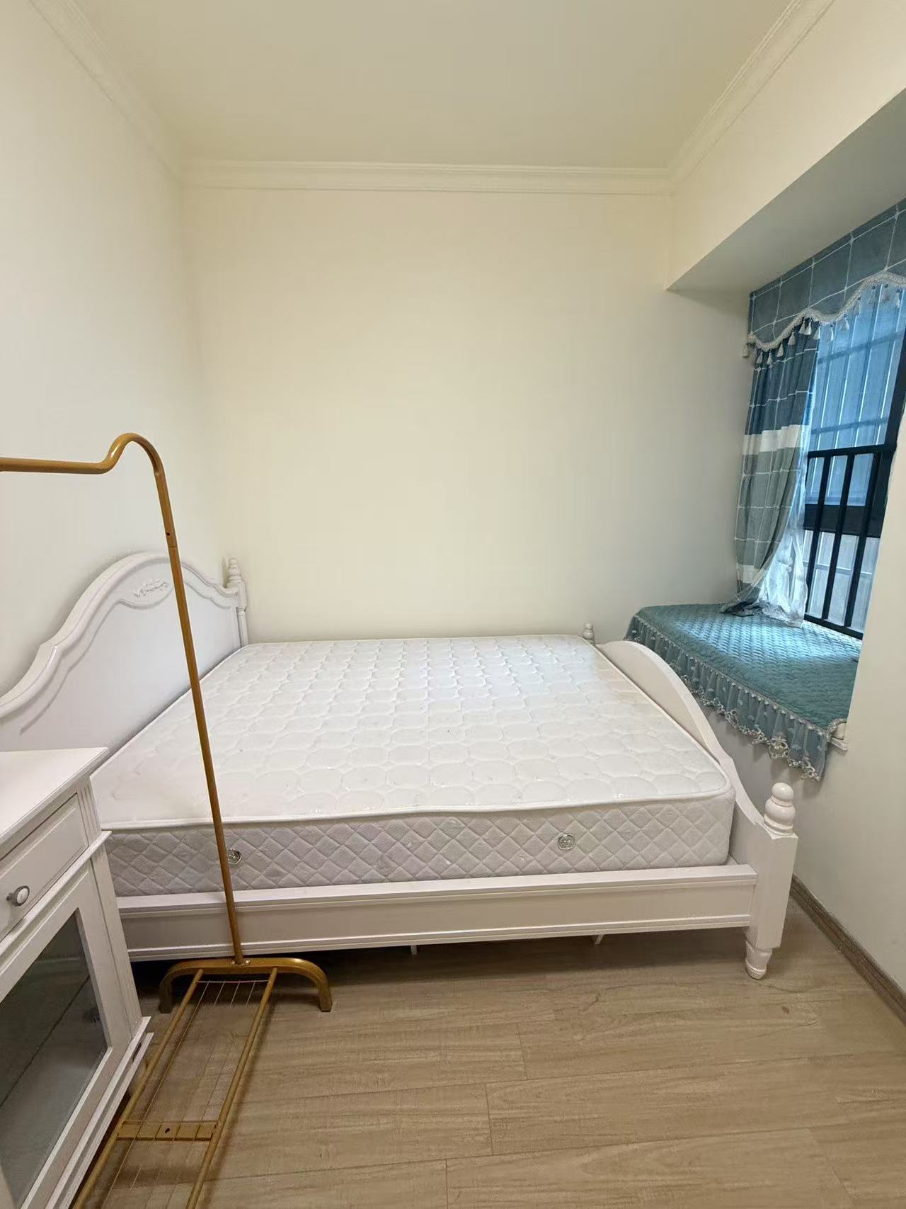 碧桂园 3室2厅1卫 1600.0元/月 碧桂园 3室2厅1卫 1600.0元/月室内图