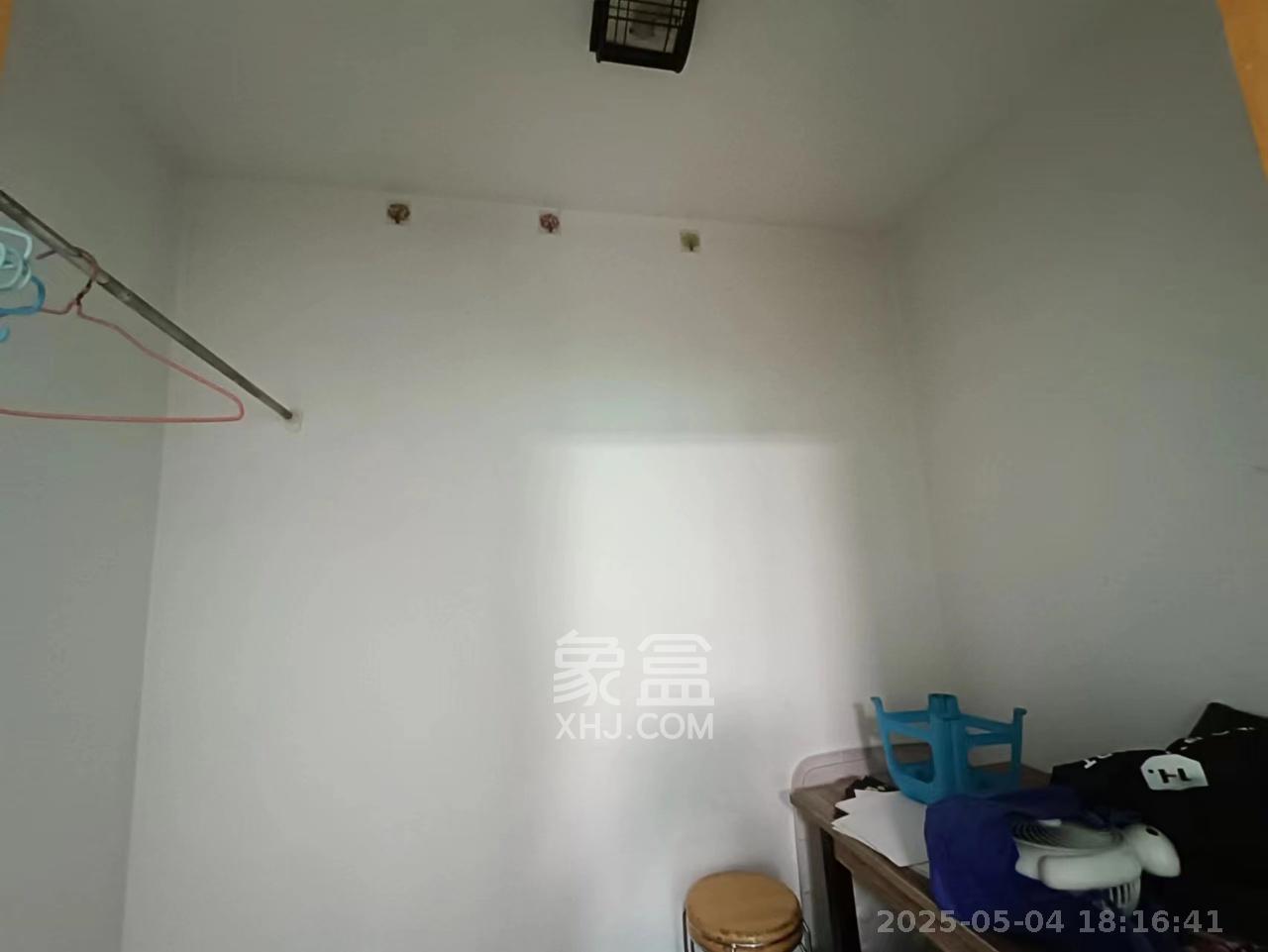 鑫宇翠庭  4室2廳1衛(wèi)   2800.00元/月室內(nèi)圖