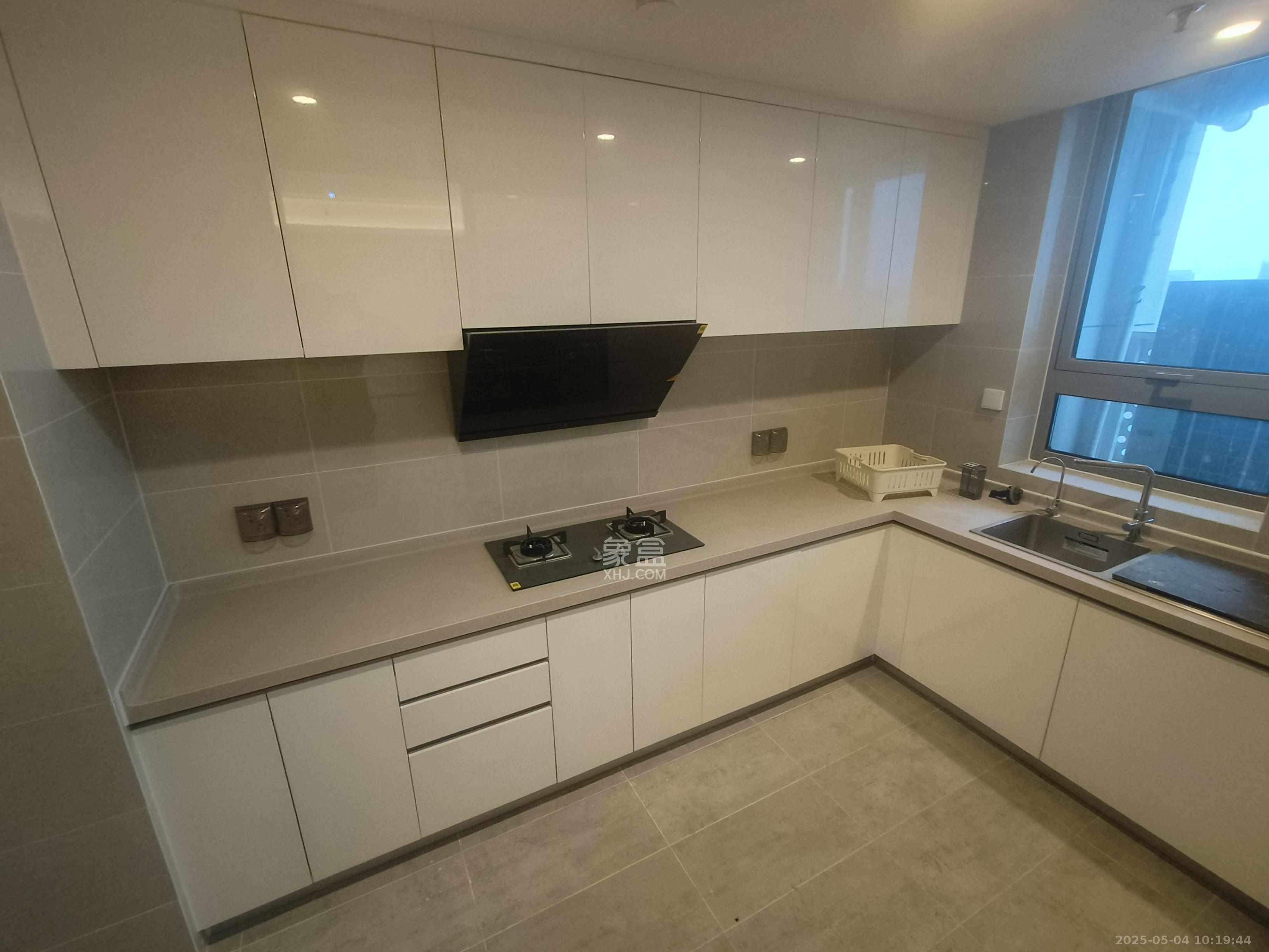 梅溪湖金茂湾 5室2厅3卫 9000.0元/月 梅溪湖金茂湾 5室2厅3卫 9000.0元/月室内图