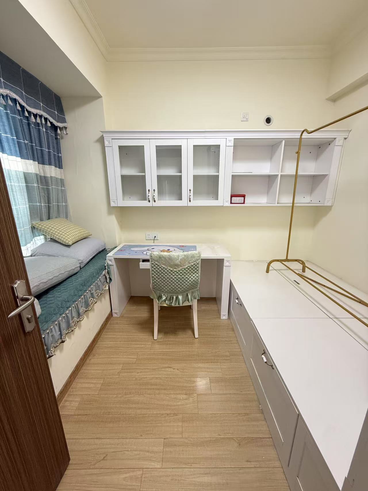 碧桂园 3室2厅1卫 1600.0元/月 碧桂园 3室2厅1卫 1600.0元/月室内图