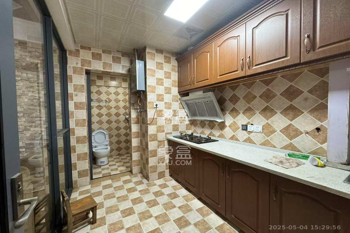 东怡外国(南湖一号) 2室1厅1卫 2200.0元/月 东怡外国(南湖一号) 2室1厅1卫 2200.0元/月室内图