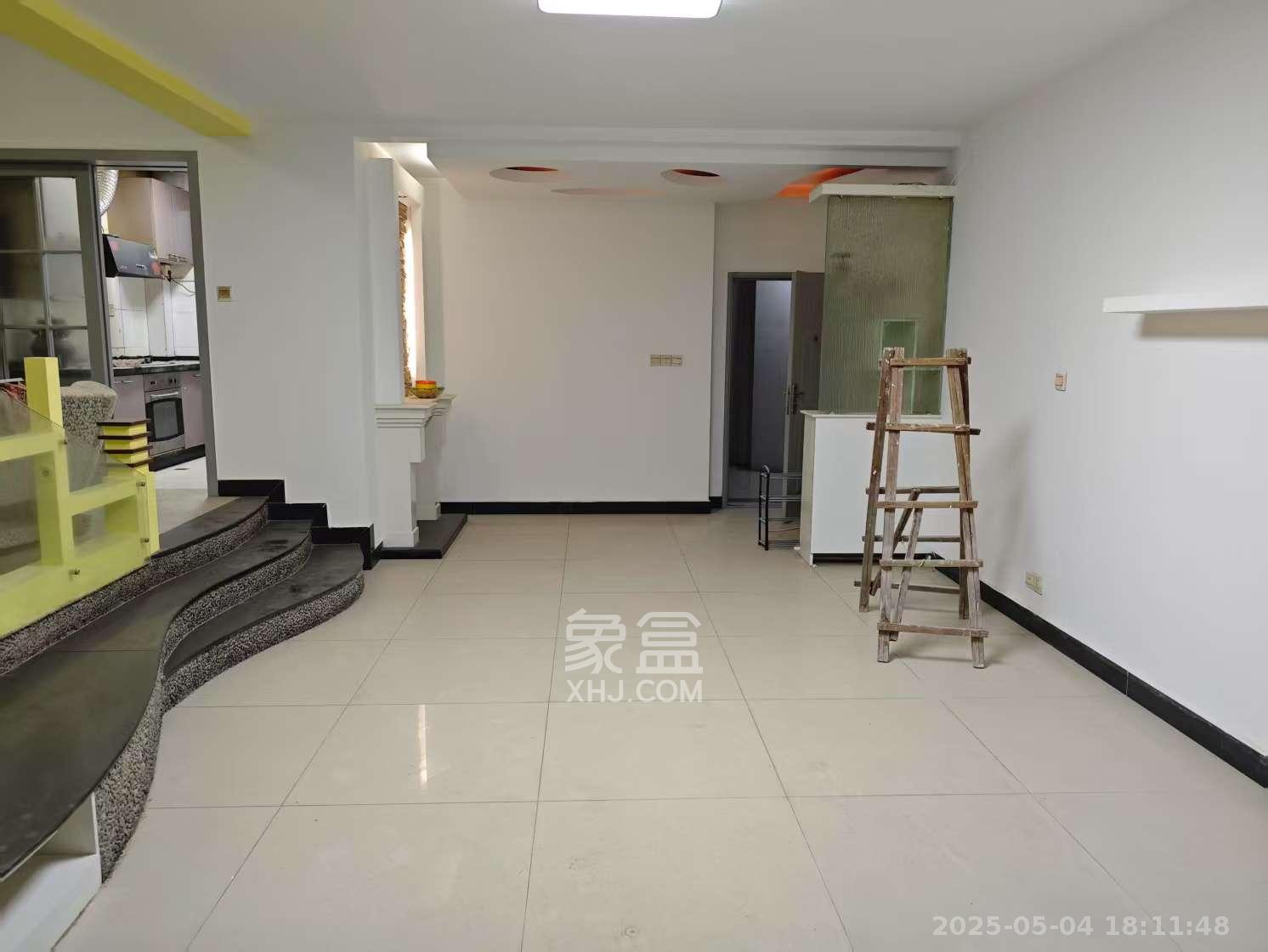 王府花园 3室2厅2卫 3200.0元/月 王府花园 3室2厅2卫 3200.0元/月室内图