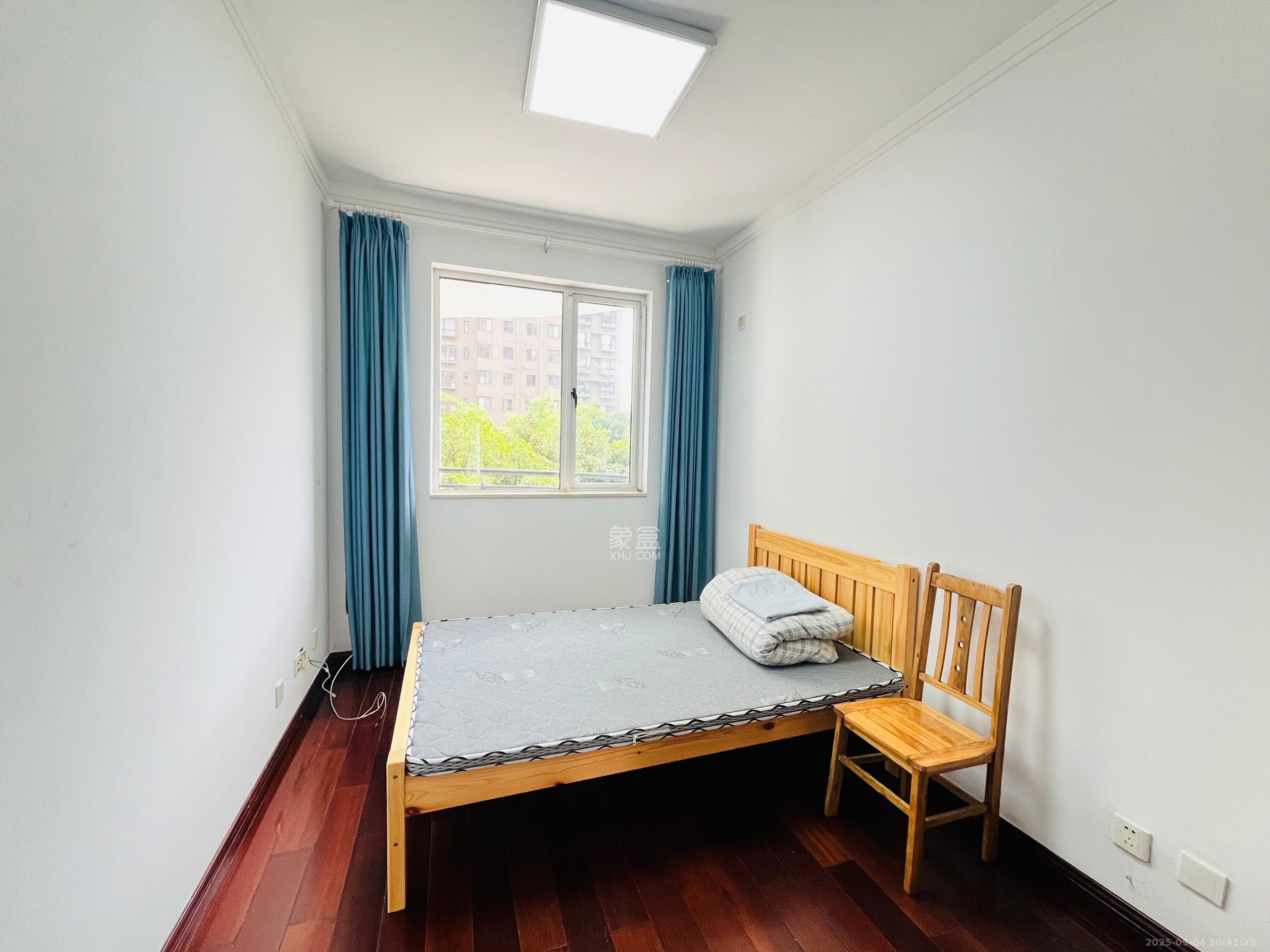 HC新城(建工集团单位房)  3室2厅2卫    2700.0元/月 HC新城(建工集团单位房)  3室2厅2卫    2700.0元/月室内图