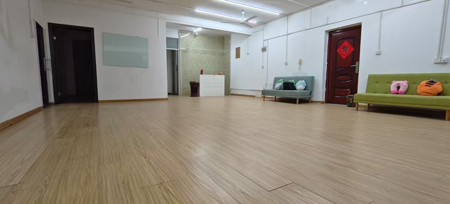 星月都会  1室0厅0卫   2100.00元/月