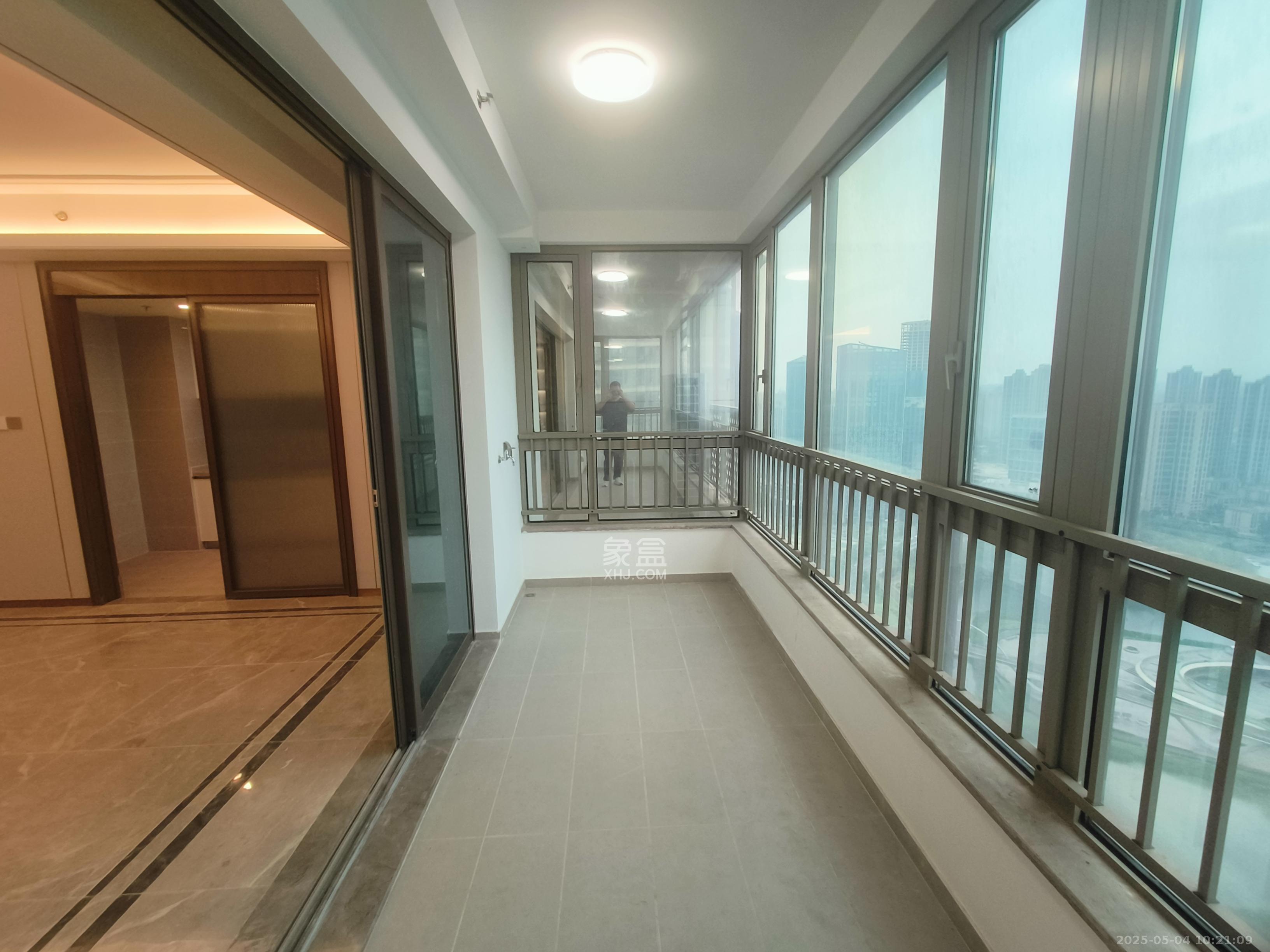 梅溪湖金茂湾 5室2厅3卫 9000.0元/月 梅溪湖金茂湾 5室2厅3卫 9000.0元/月室内图