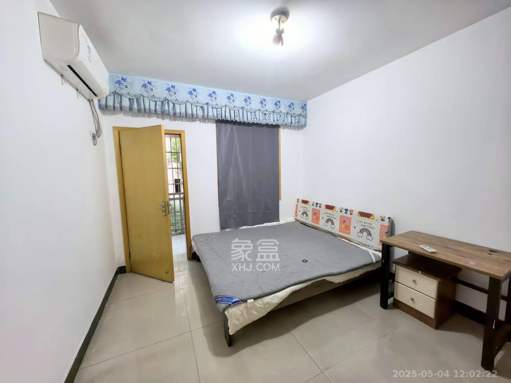 中南汽车世界  2室2厅1卫   1250.00元/月室内图