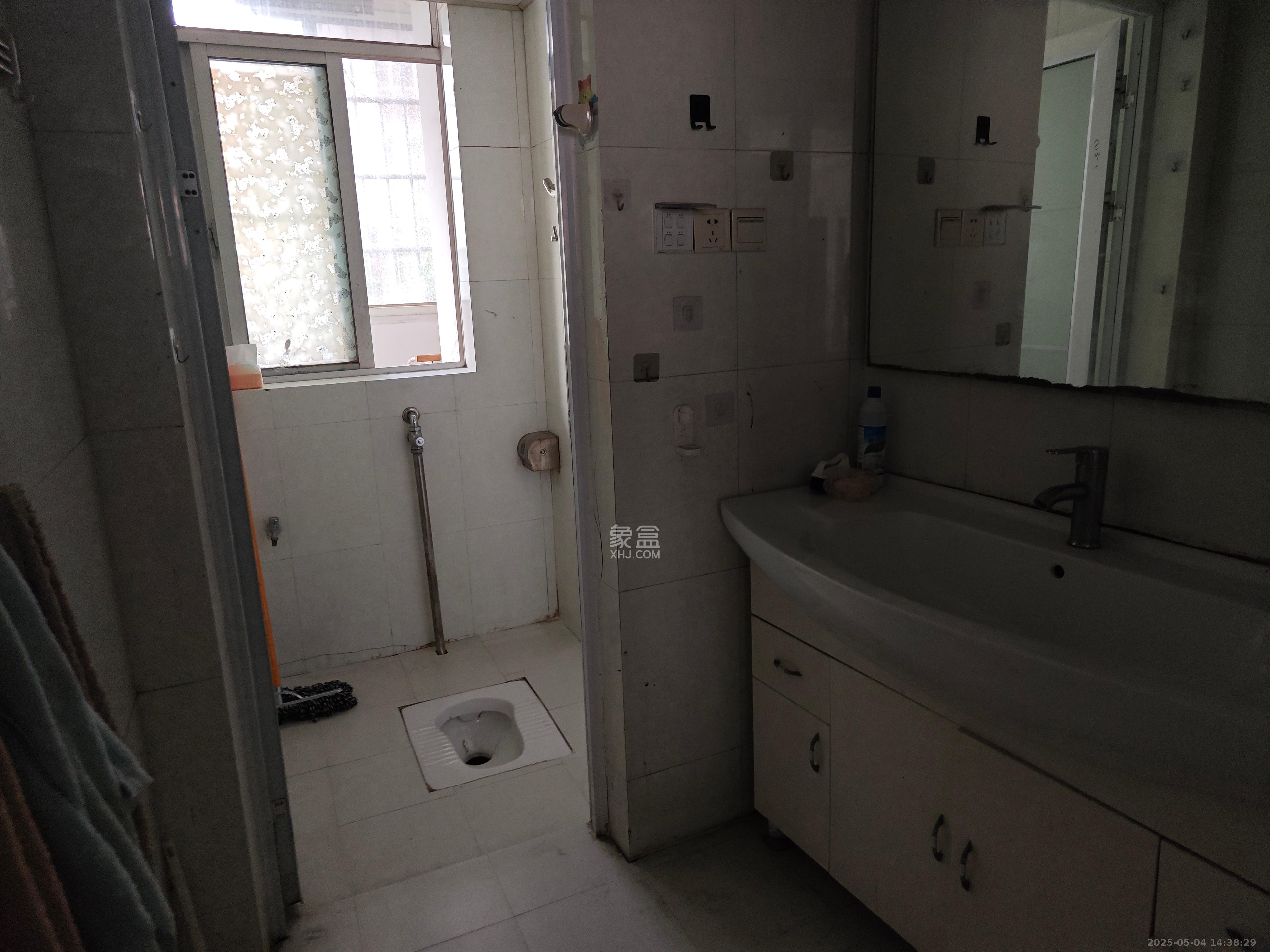 麓谷雅园  3室0厅0卫    2200.0元/月室内图