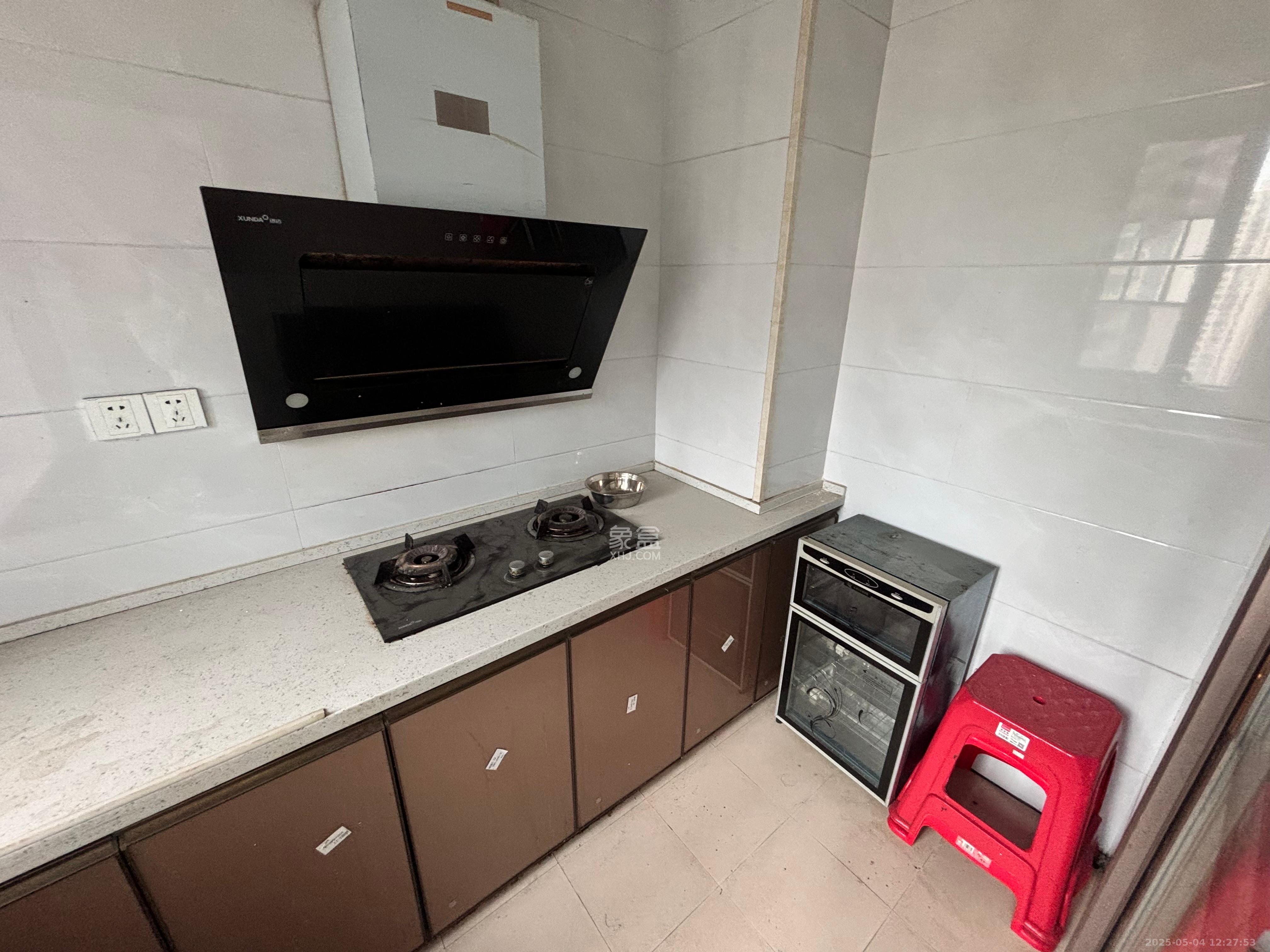 中国铁建梅溪青秀二期 3室1厅2卫 3200.0元/月 中国铁建梅溪青秀二期 3室1厅2卫 3200.0元/月室内图