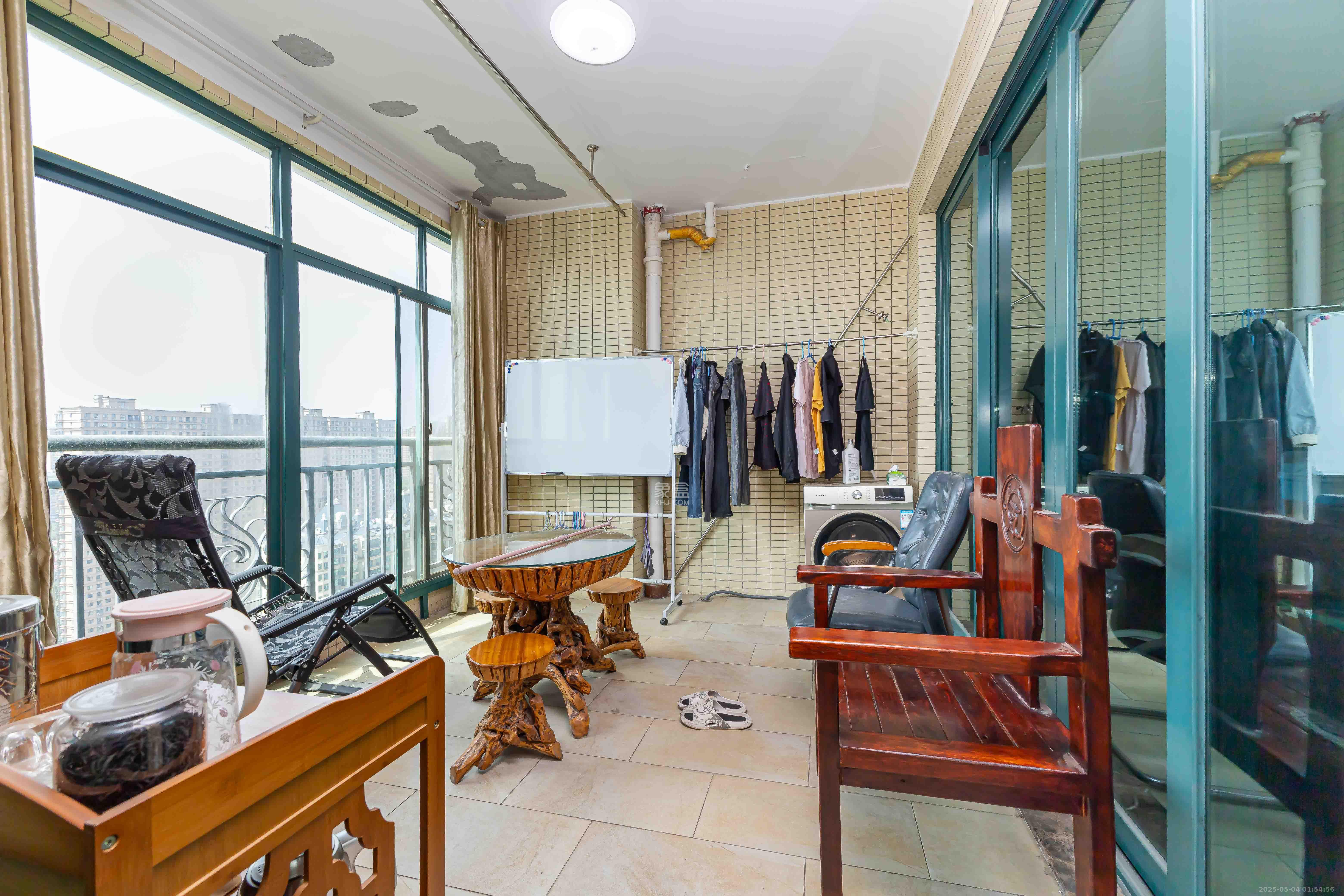 恒大名都 4室2厅4卫 188.88万 恒大名都 4室2厅4卫 188.88万阳台