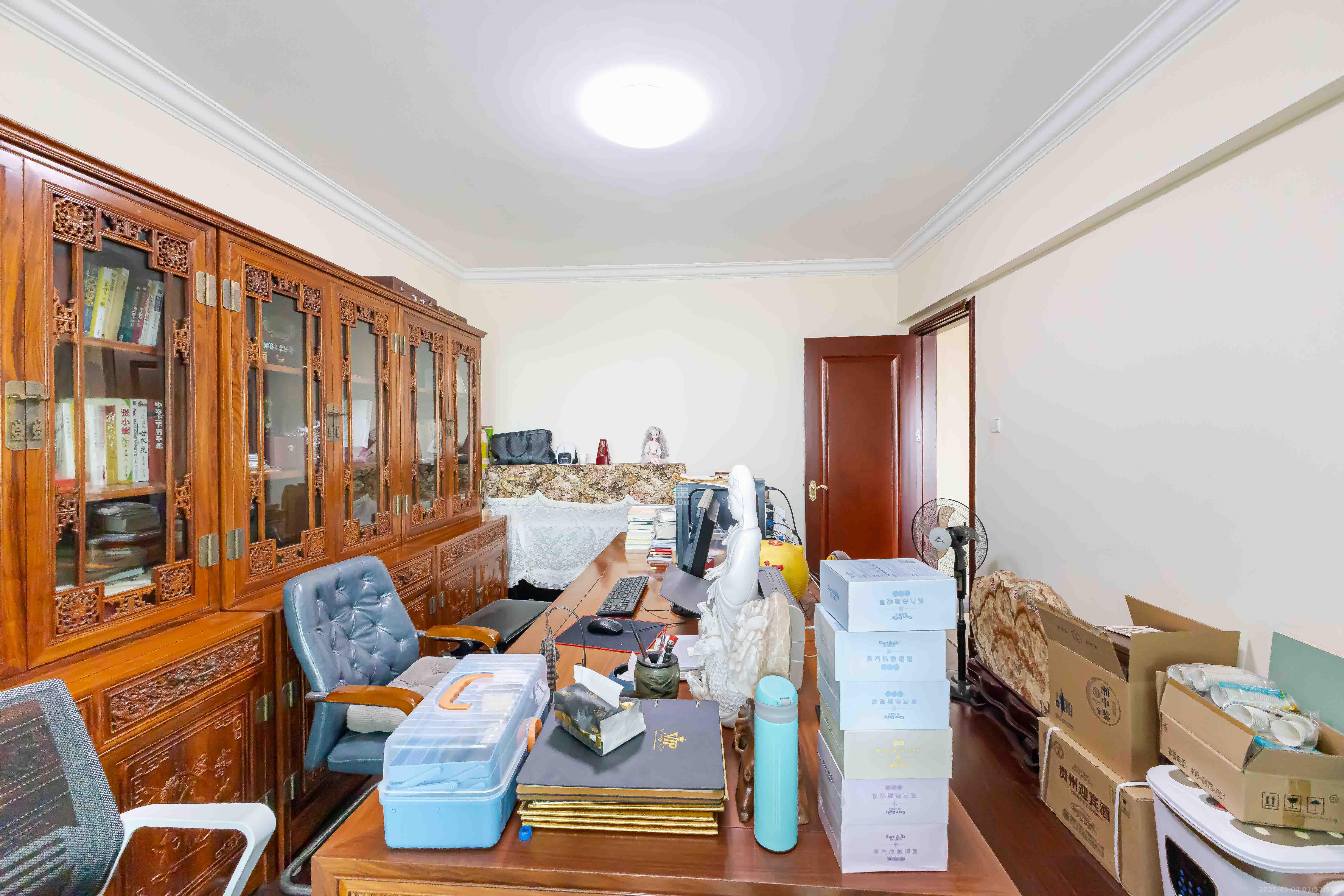 恒大名都 4室2厅4卫 188.88万 恒大名都 4室2厅4卫 188.88万卧室