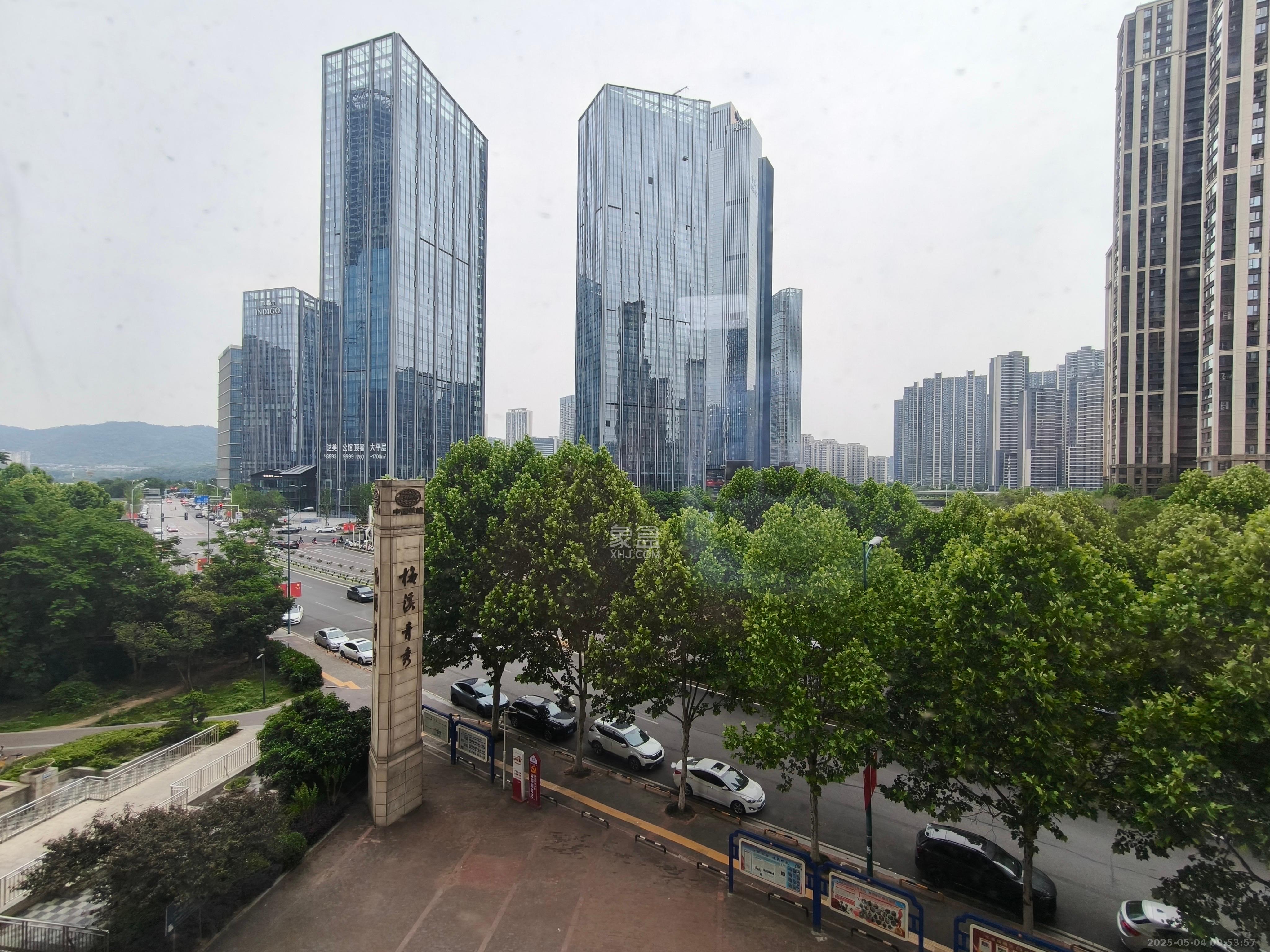 中国铁建梅溪青秀二期  3室2厅2卫   2800.00元/月室内图