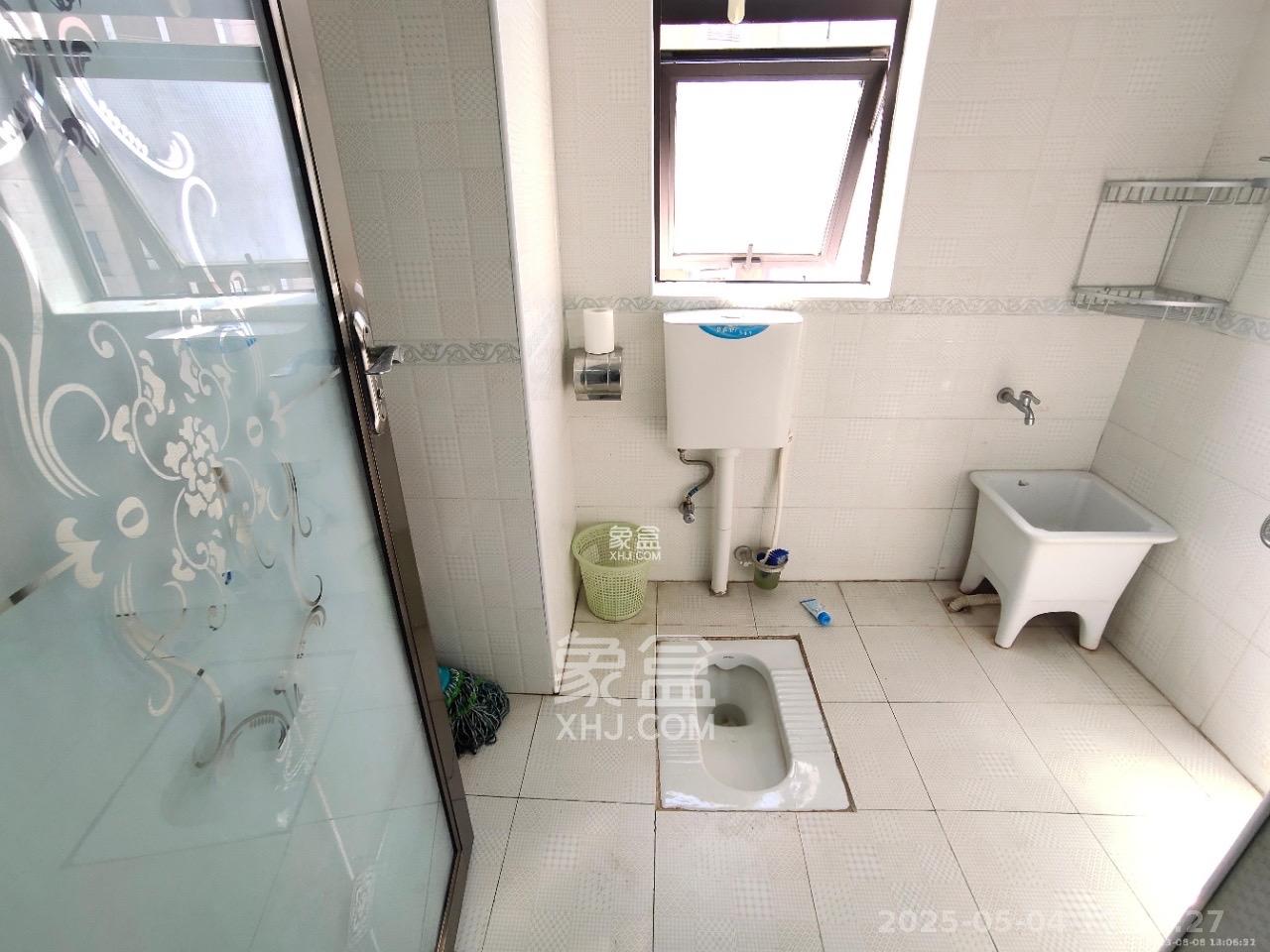 达美D6区  2室1厅1卫   1300.00元/月室内图
