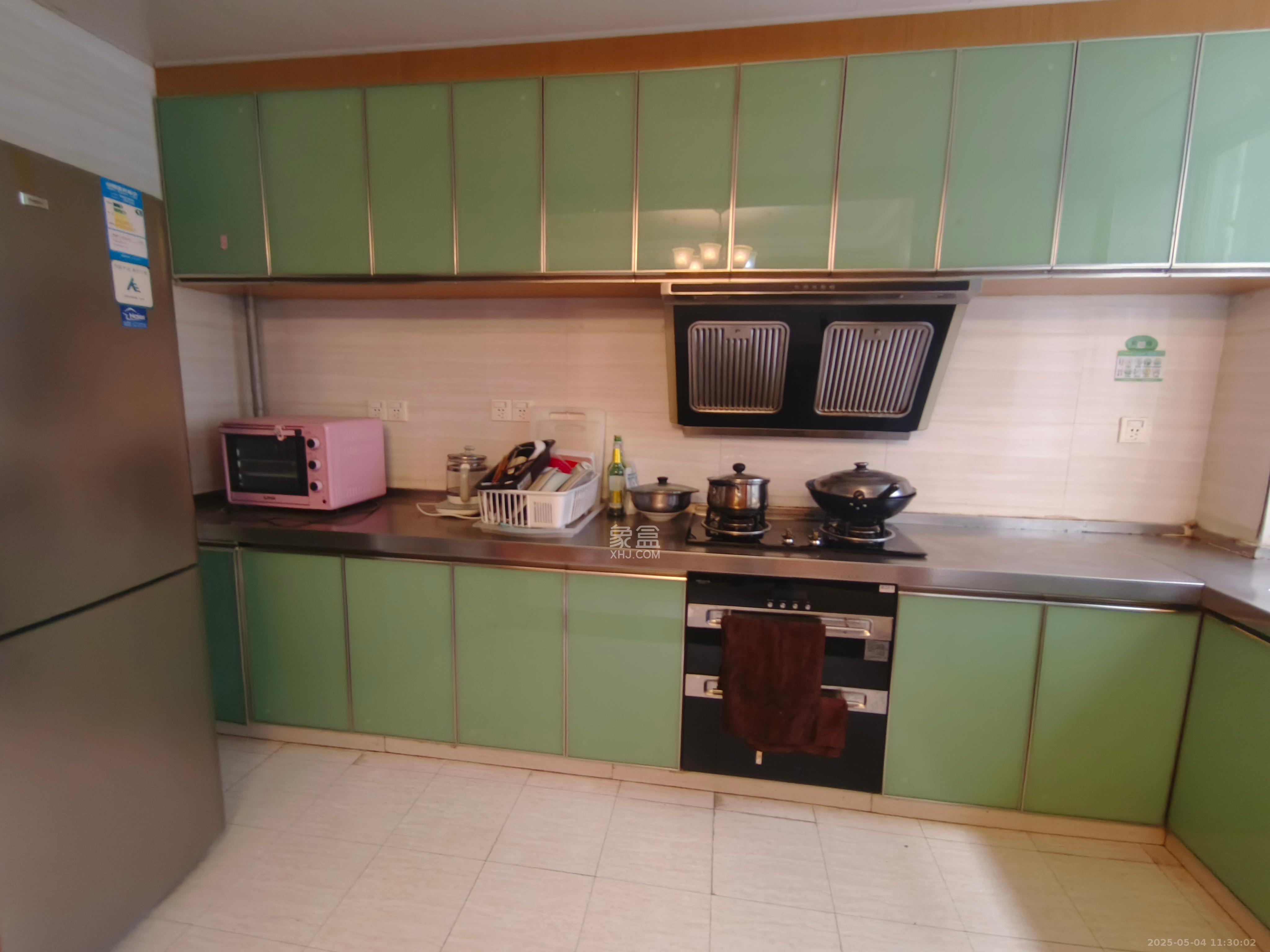 山语城一期  2室2厅2卫    2000.0元/月室内图