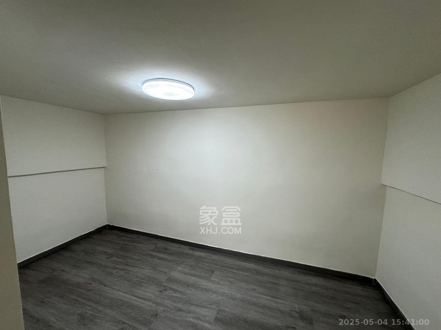 保利天禧EF区  3室1厅1卫   2800.00元/月室内图