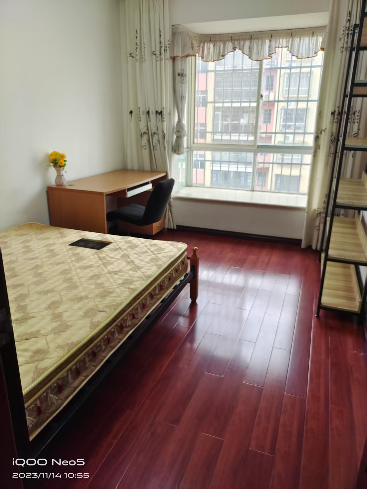 海岛阳光二期  3室2厅2卫   2700.00元/月室内图