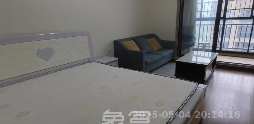 花漾年华（桂花园）  1室1厅1卫   1400.00元/月