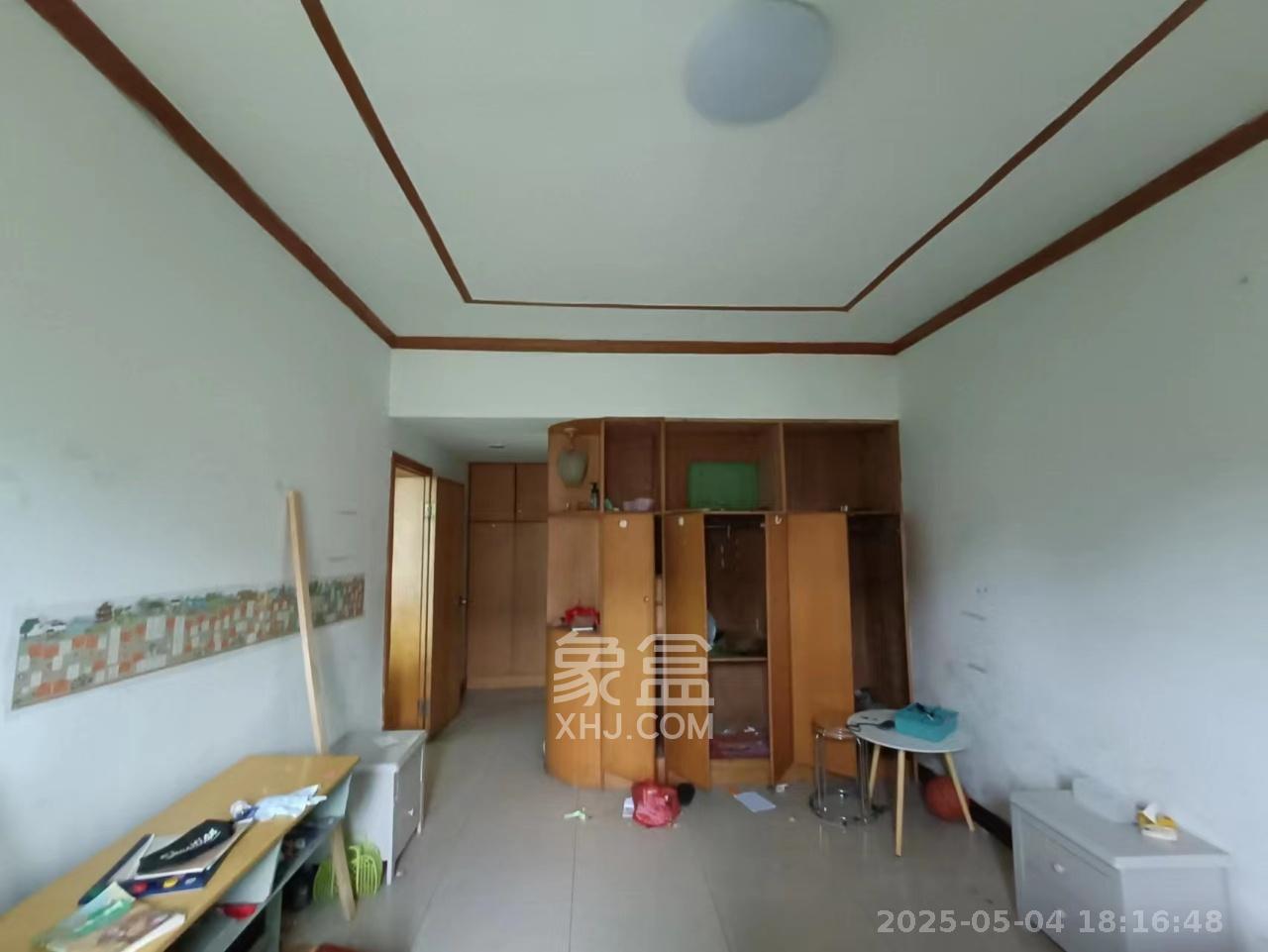鑫宇翠庭  4室2廳1衛(wèi)   2800.00元/月室內(nèi)圖