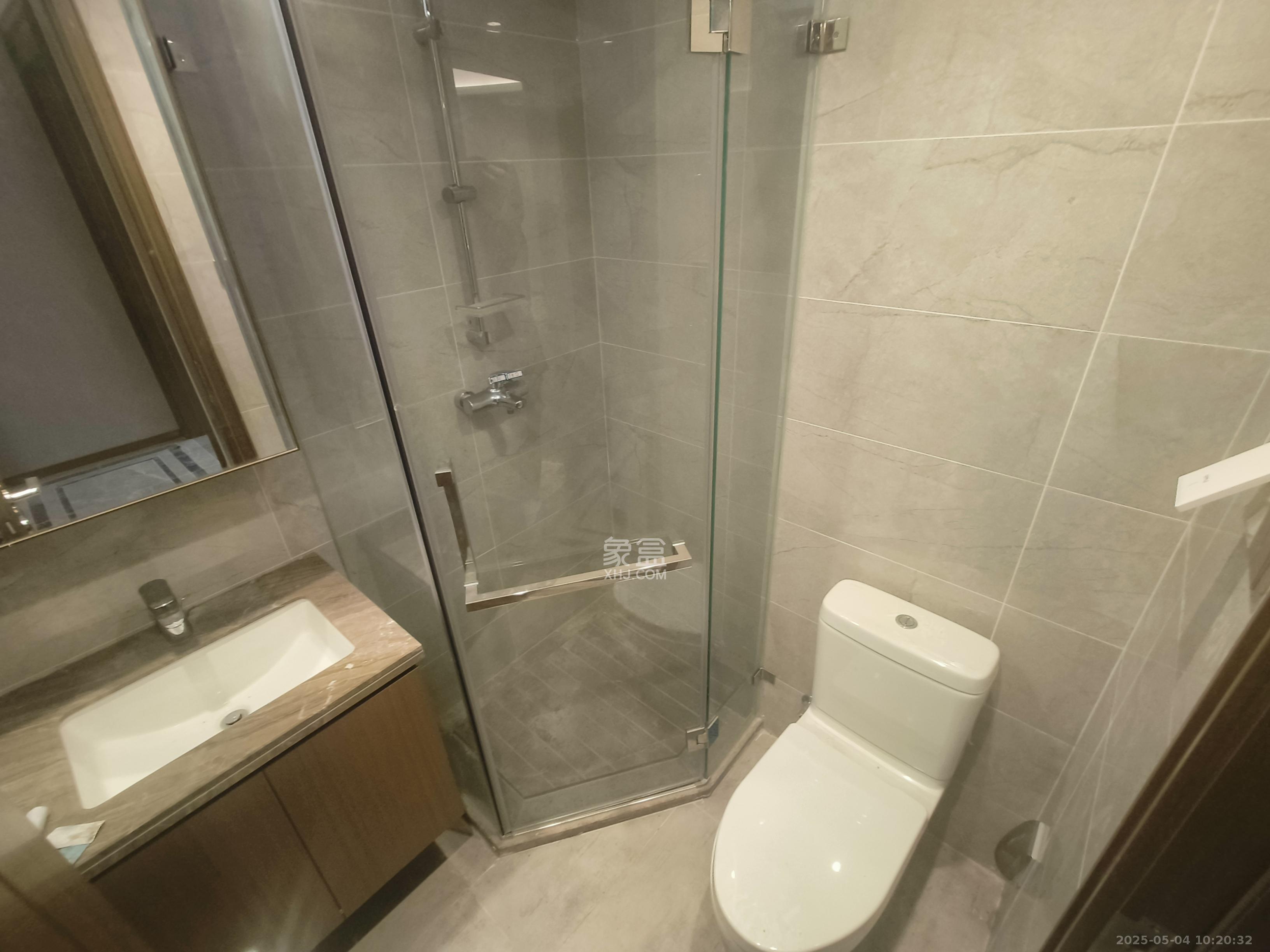 梅溪湖金茂湾 5室2厅3卫 9000.0元/月 梅溪湖金茂湾 5室2厅3卫 9000.0元/月室内图