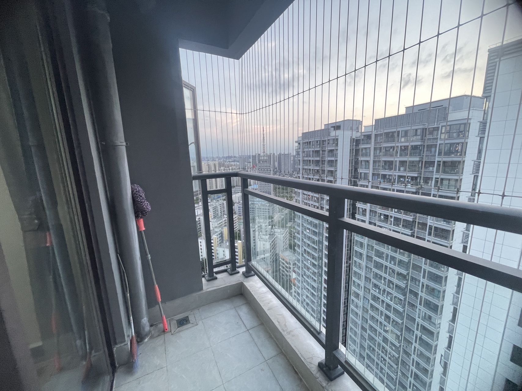 坡博家园五区  2室2厅1卫    90.0万 坡博家园五区  2室2厅1卫    90.0万客厅