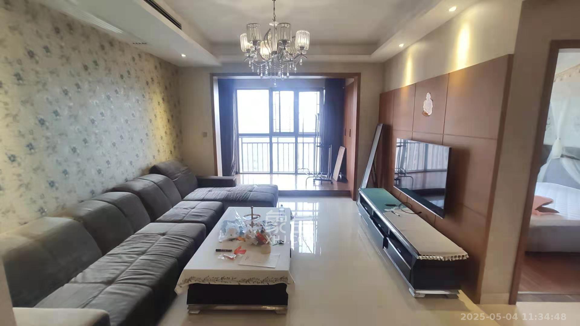 世茂铂翠湾一期  2室2厅1卫    2800.0元/月