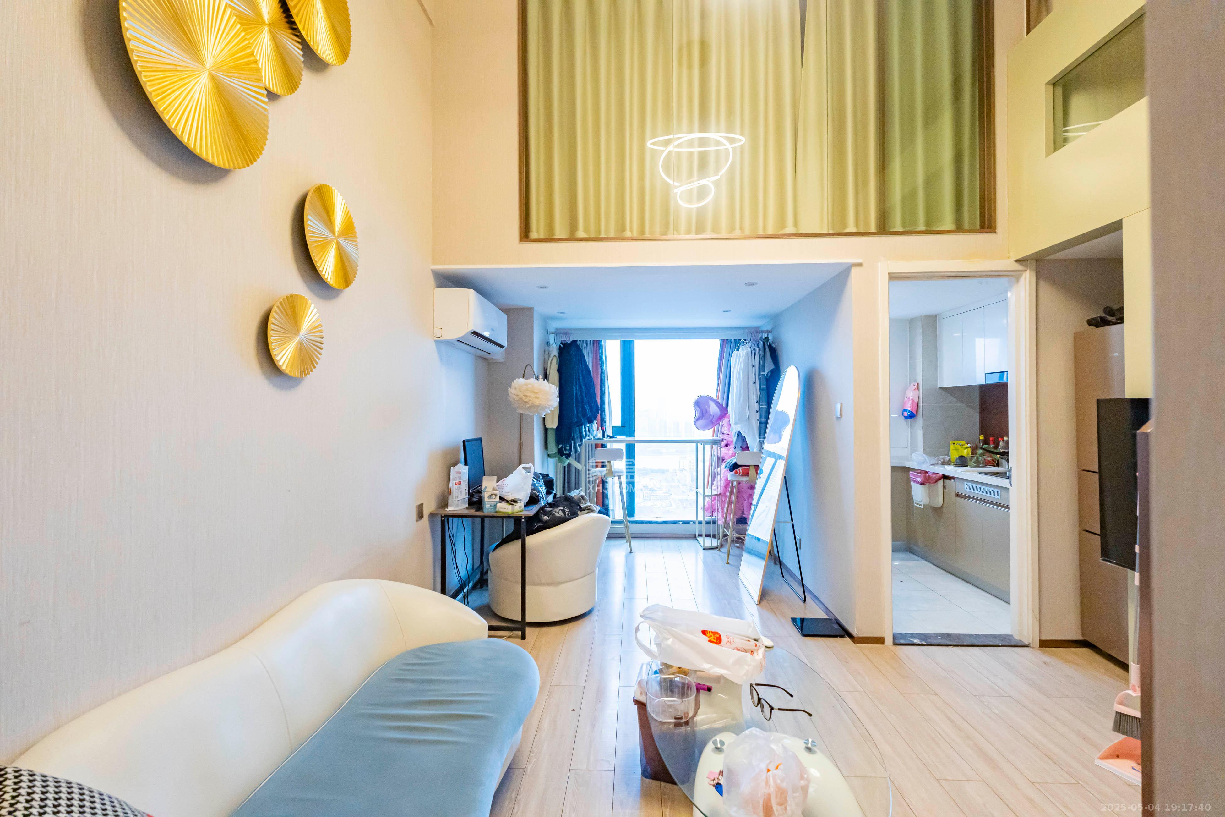 华远华时代 2室1厅1卫 55.0万 华远华时代 2室1厅1卫 55.0万客厅