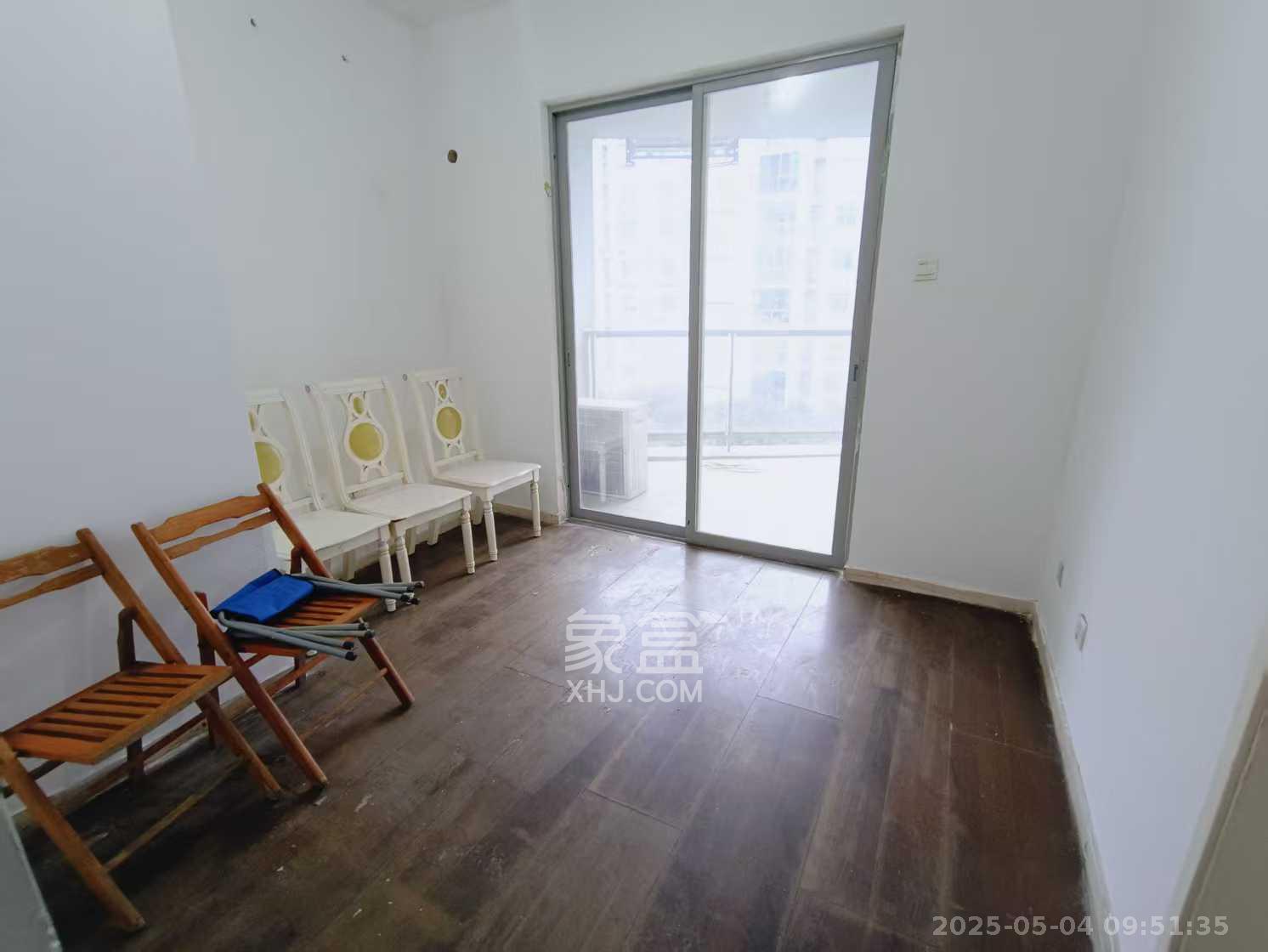 阳光100二期 4室2厅2卫 2200.0元/月 阳光100二期 4室2厅2卫 2200.0元/月室内图