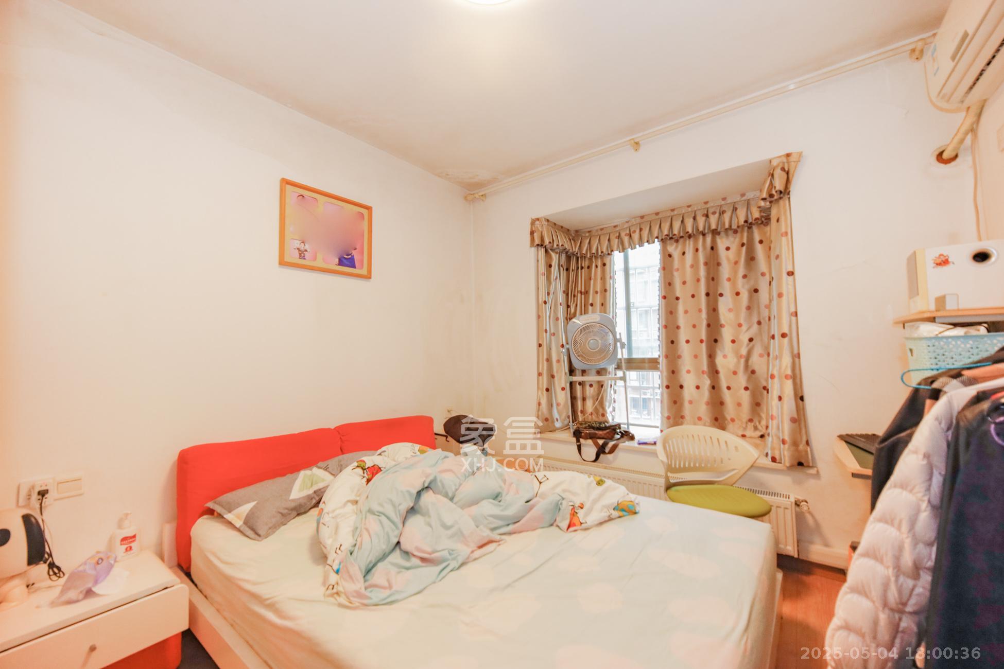 湘翰御舍  3室2厅2卫    93.0万卧室