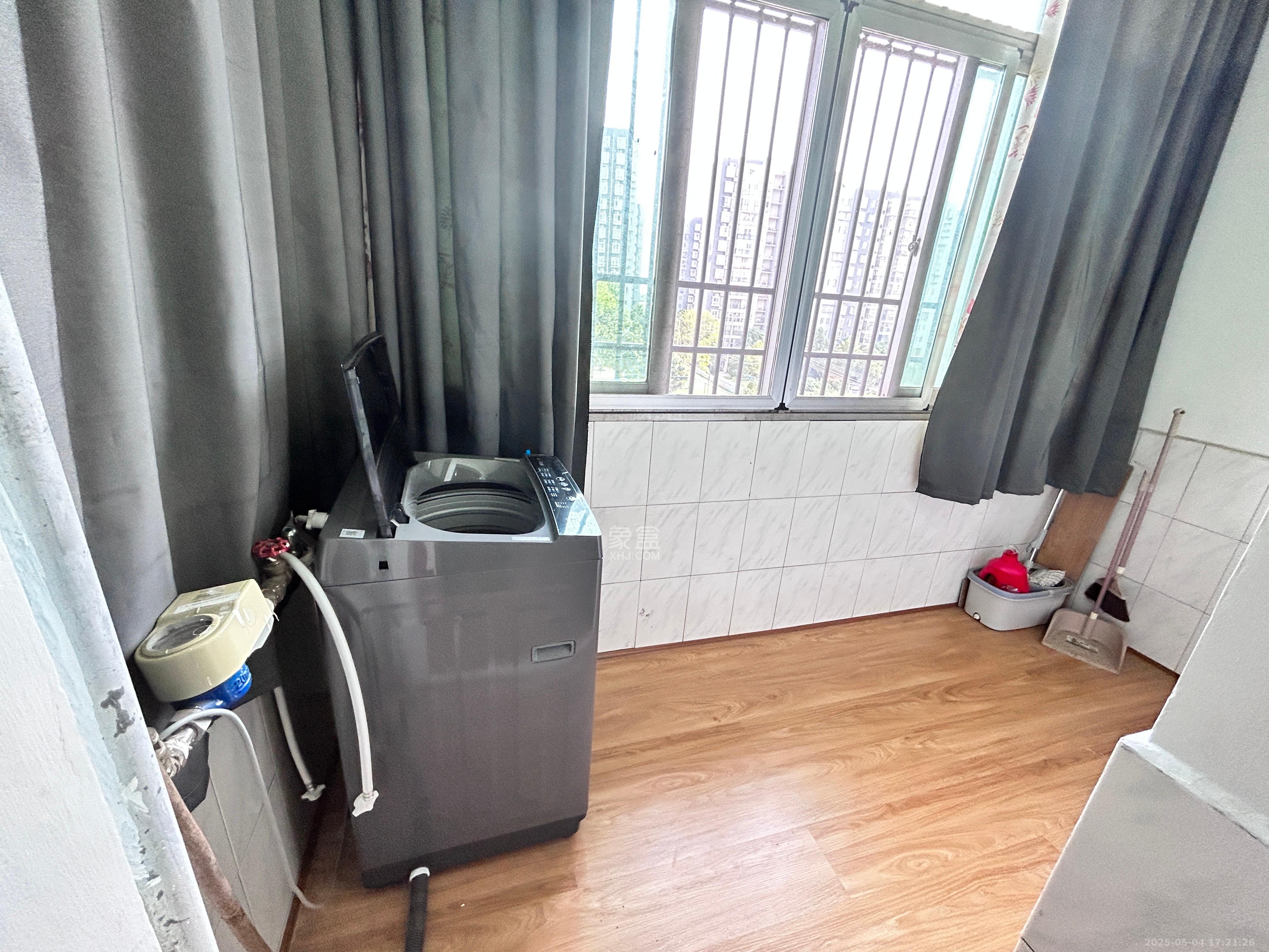 湖南省第二测绘院 3室2厅1卫 900.0元/月 湖南省第二测绘院 3室2厅1卫 900.0元/月室内图