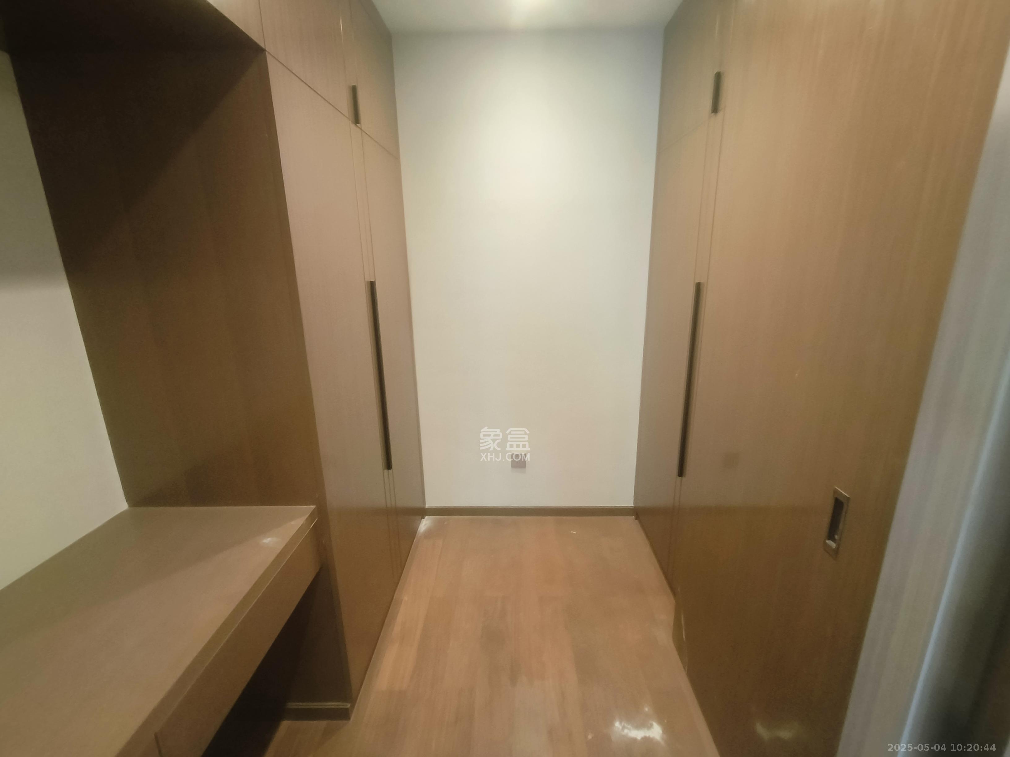 梅溪湖金茂湾 5室2厅3卫 9000.0元/月 梅溪湖金茂湾 5室2厅3卫 9000.0元/月室内图