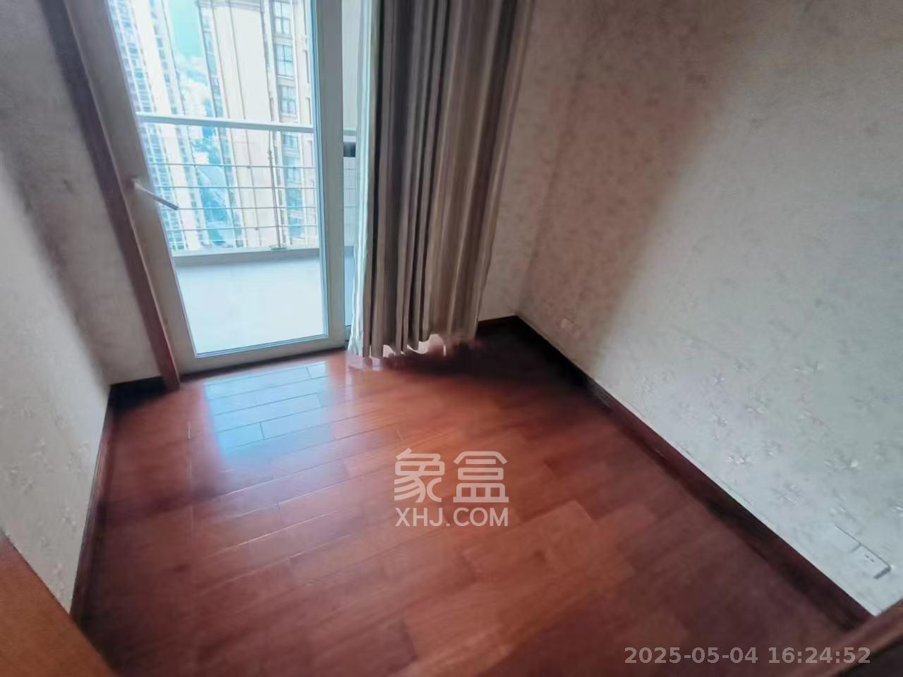 金色屋顶 4室2厅2卫 5500.0元/月 金色屋顶 4室2厅2卫 5500.0元/月室内图