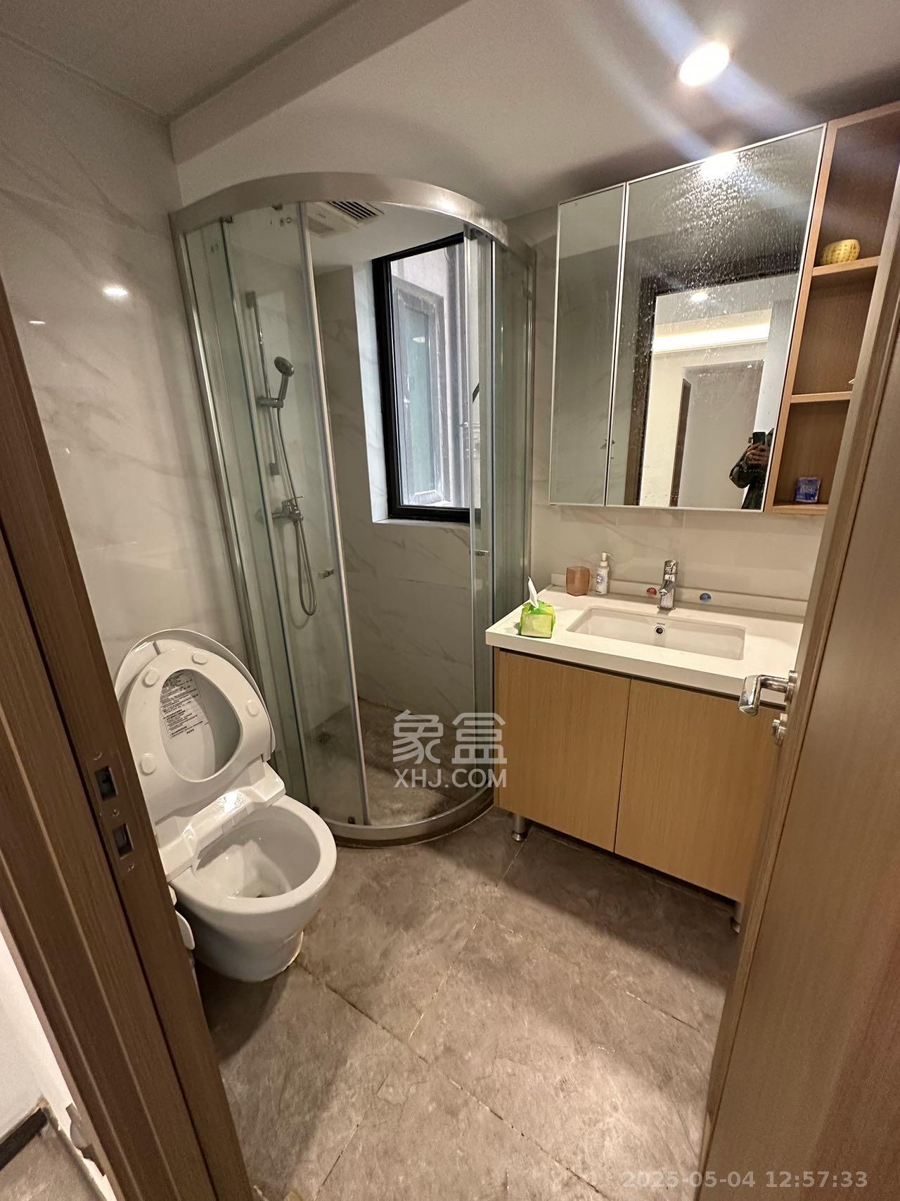 招商华发依云曦城 3室2厅2卫 2600.0元/月 招商华发依云曦城 3室2厅2卫 2600.0元/月室内图